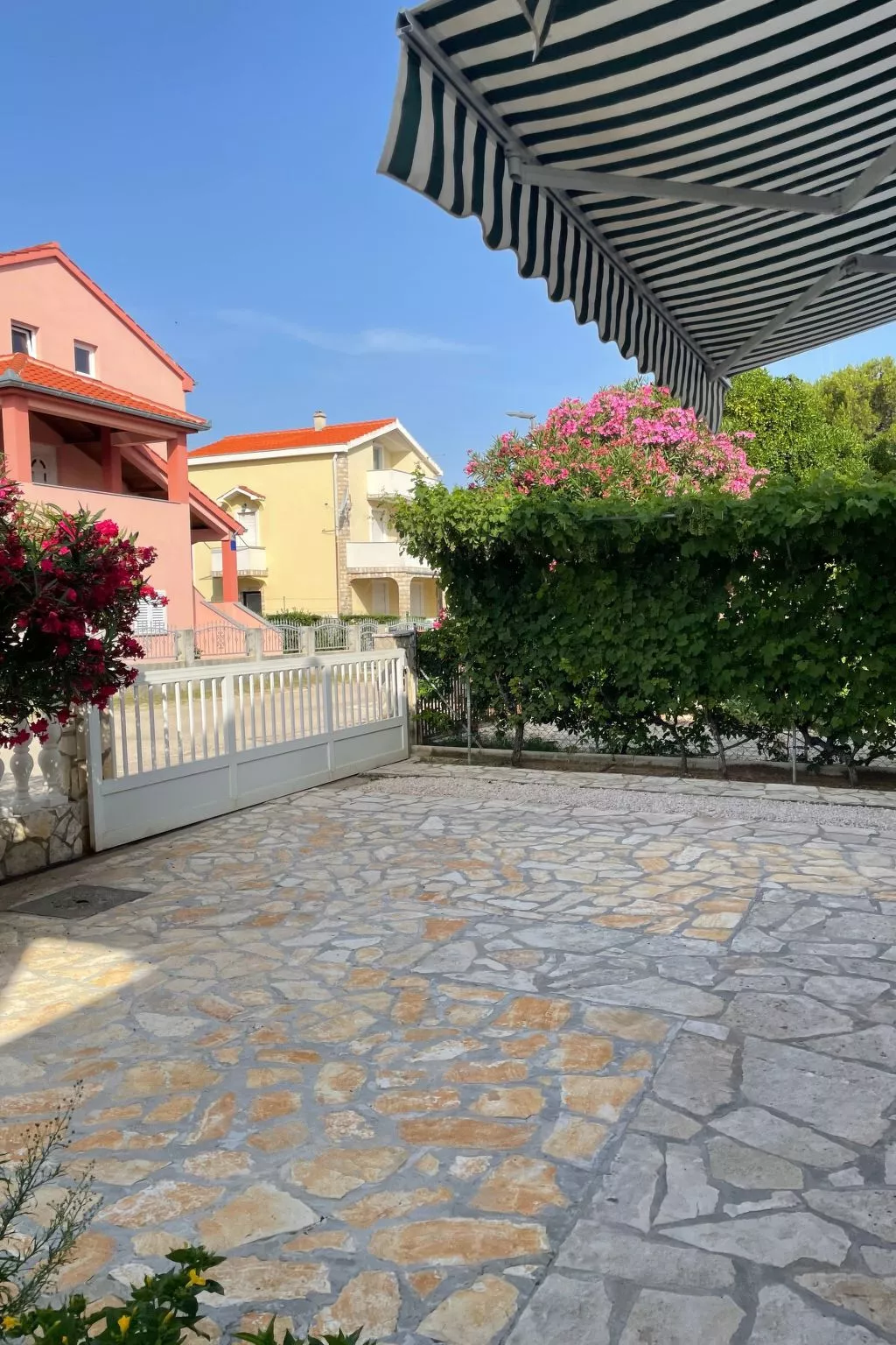 Wohnungen Nada in Sabunike - von TA Leut Agency-Buiten