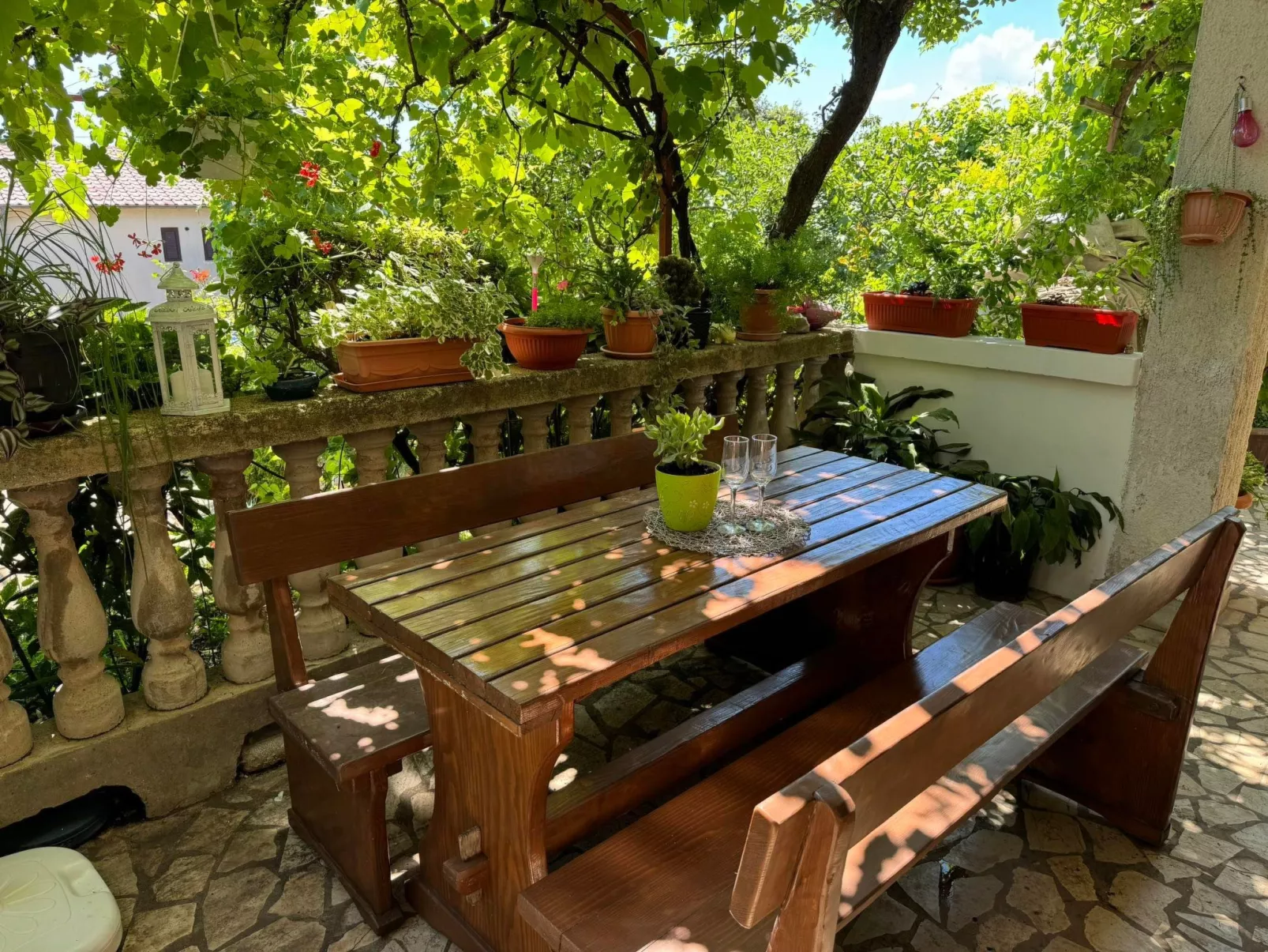 "Pljesa Jasna" mit Terrasse-Image-tags.info