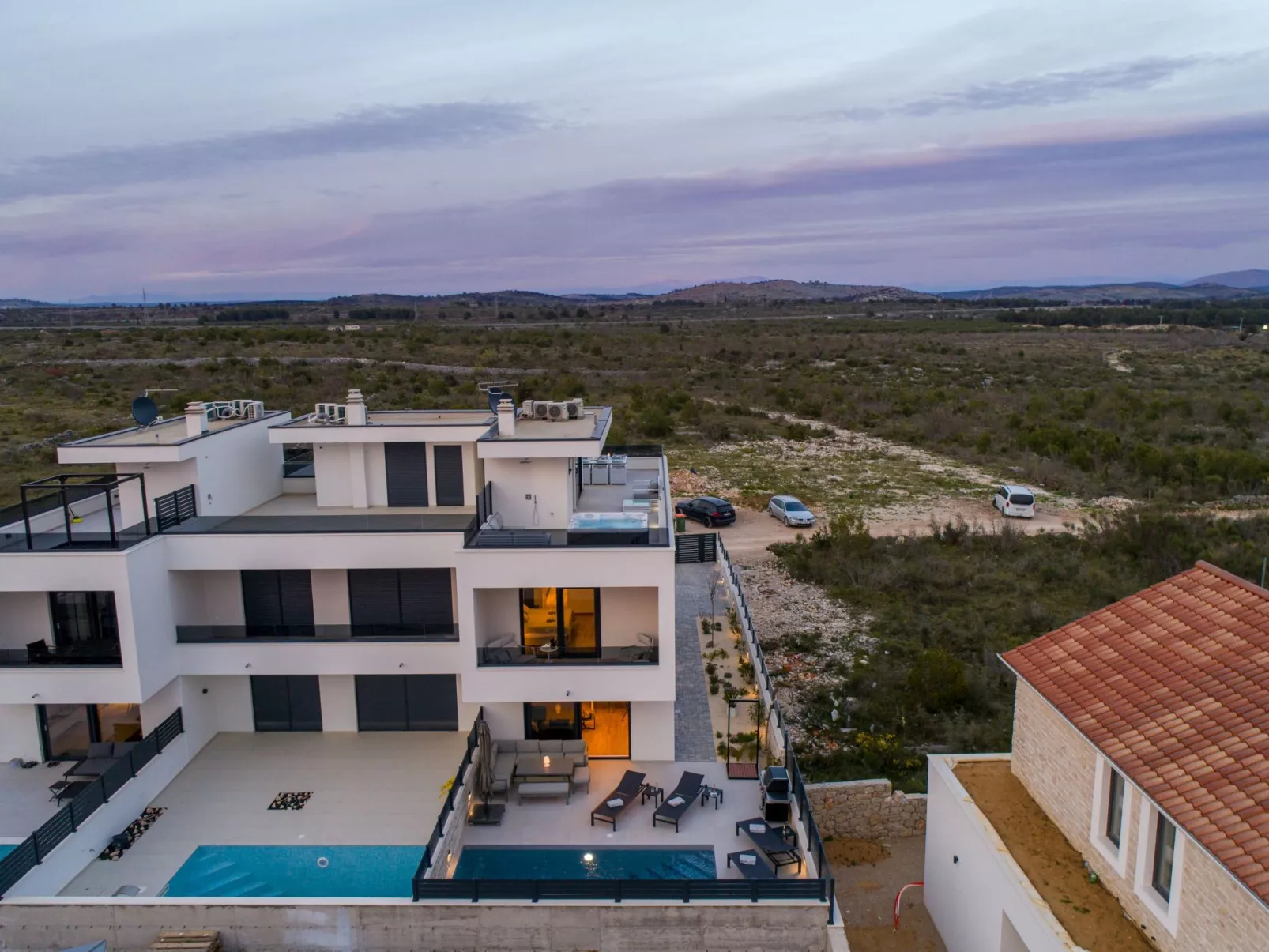 Villa Vodice Sky für 8 Gäste-Buiten