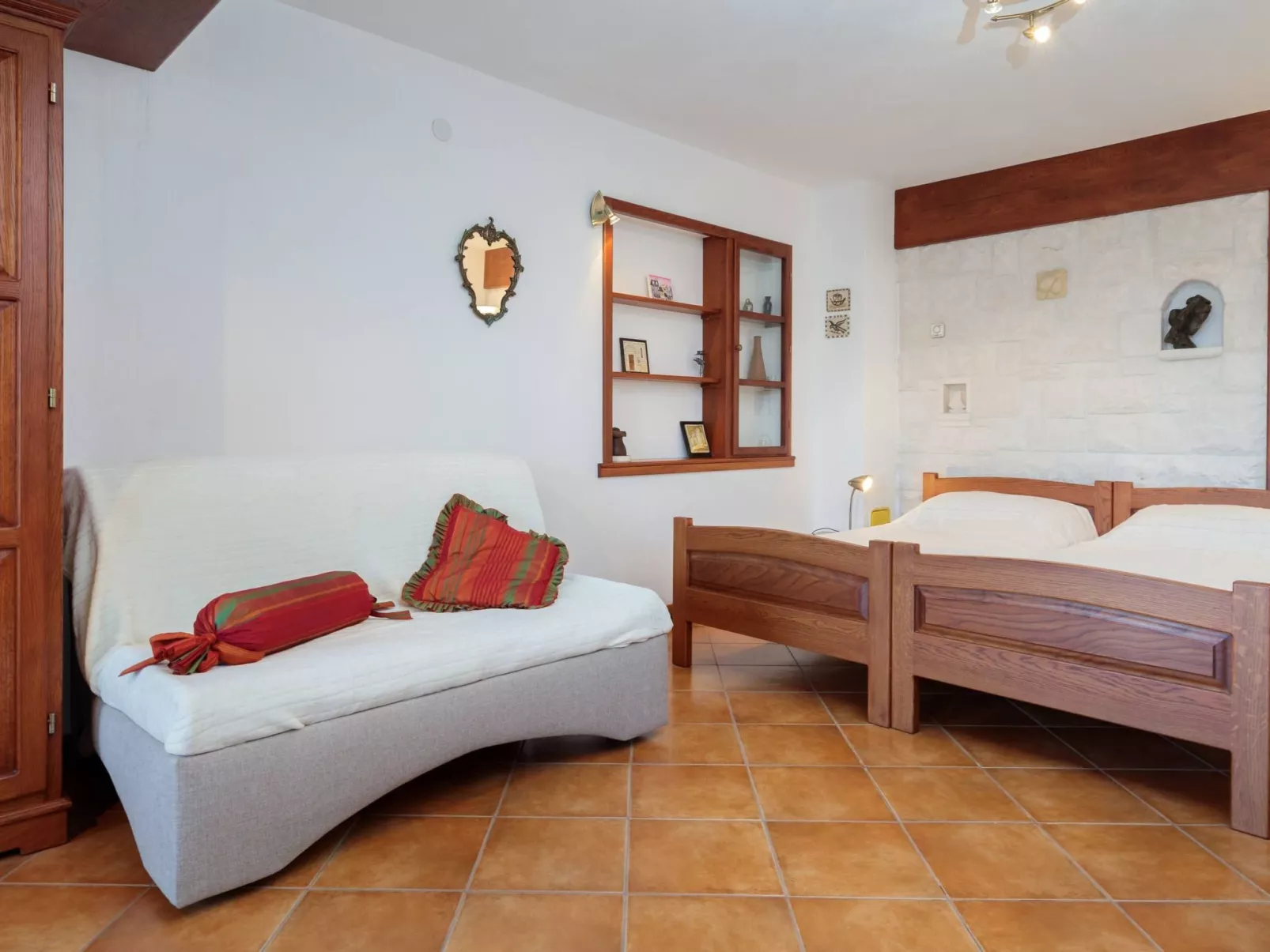 Luxuriöses Studio-Apartment mit Terrasse-Binnen