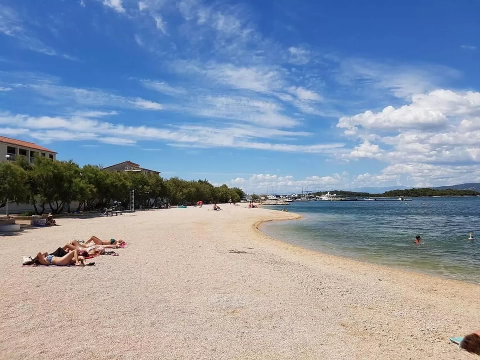 Strandappartement Ana mit Meerblick, Garten, Grillplatz - Image-tags.info