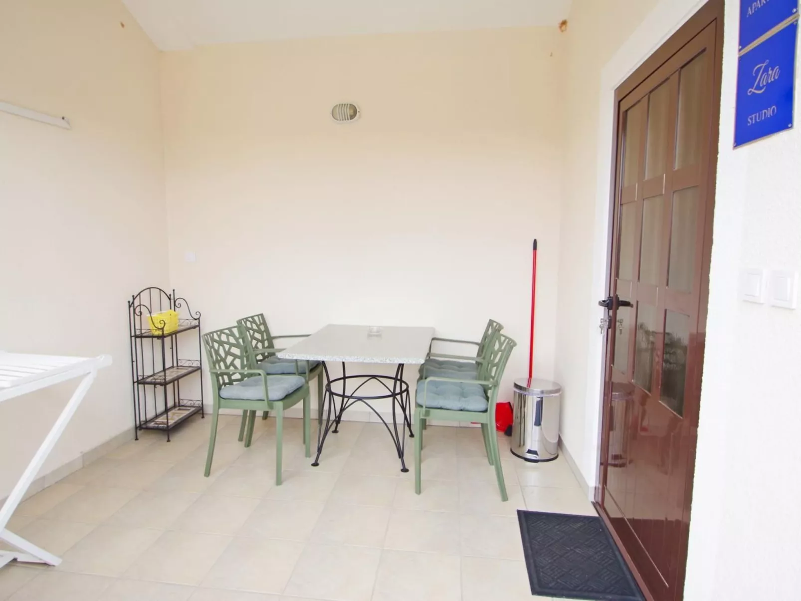 Studio-Wohnung Zara-Binnen