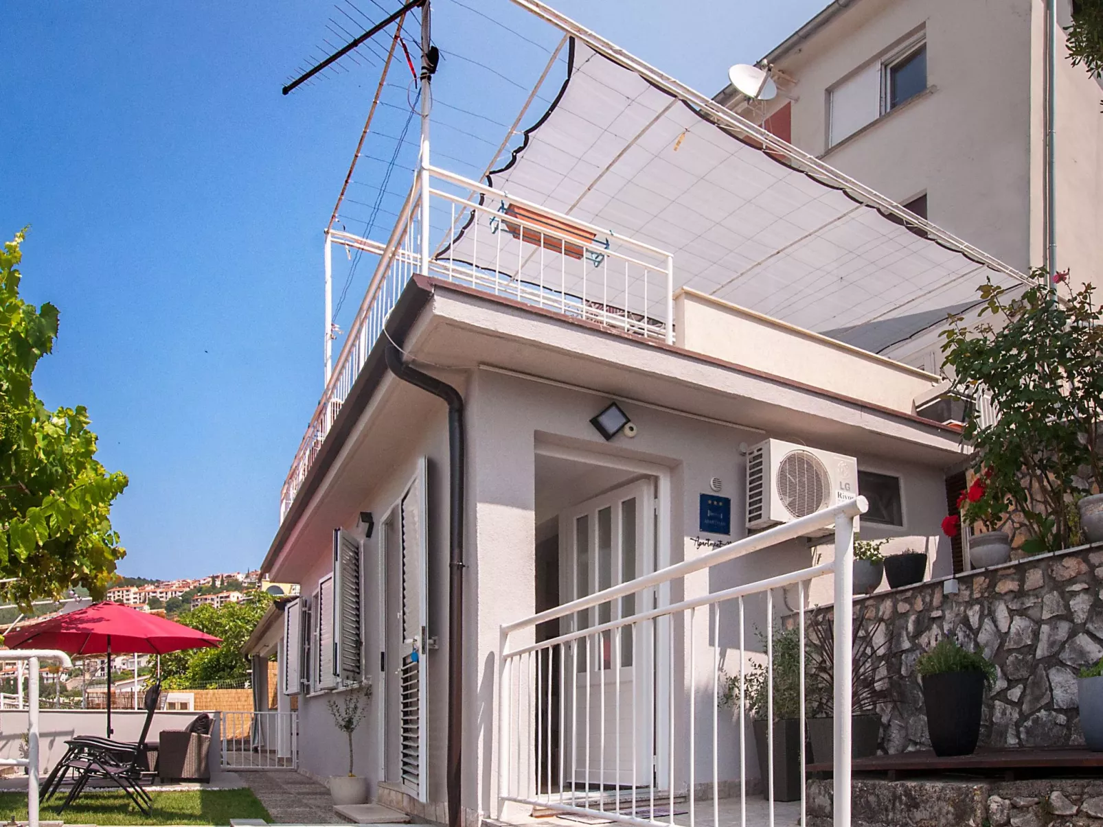 Wohnung "Portamar" direkt am Strand-Buiten