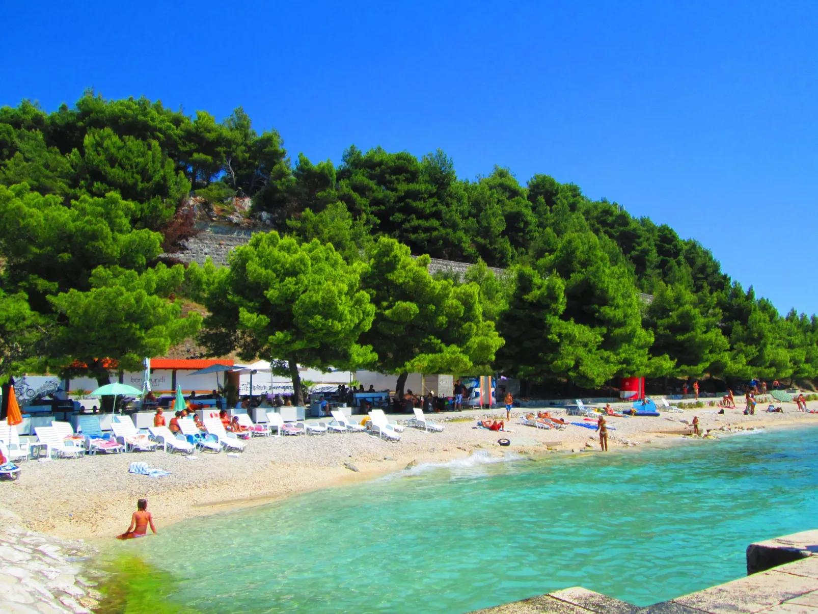 Strandnahe Wohnung mit großer Terrasse-Buiten