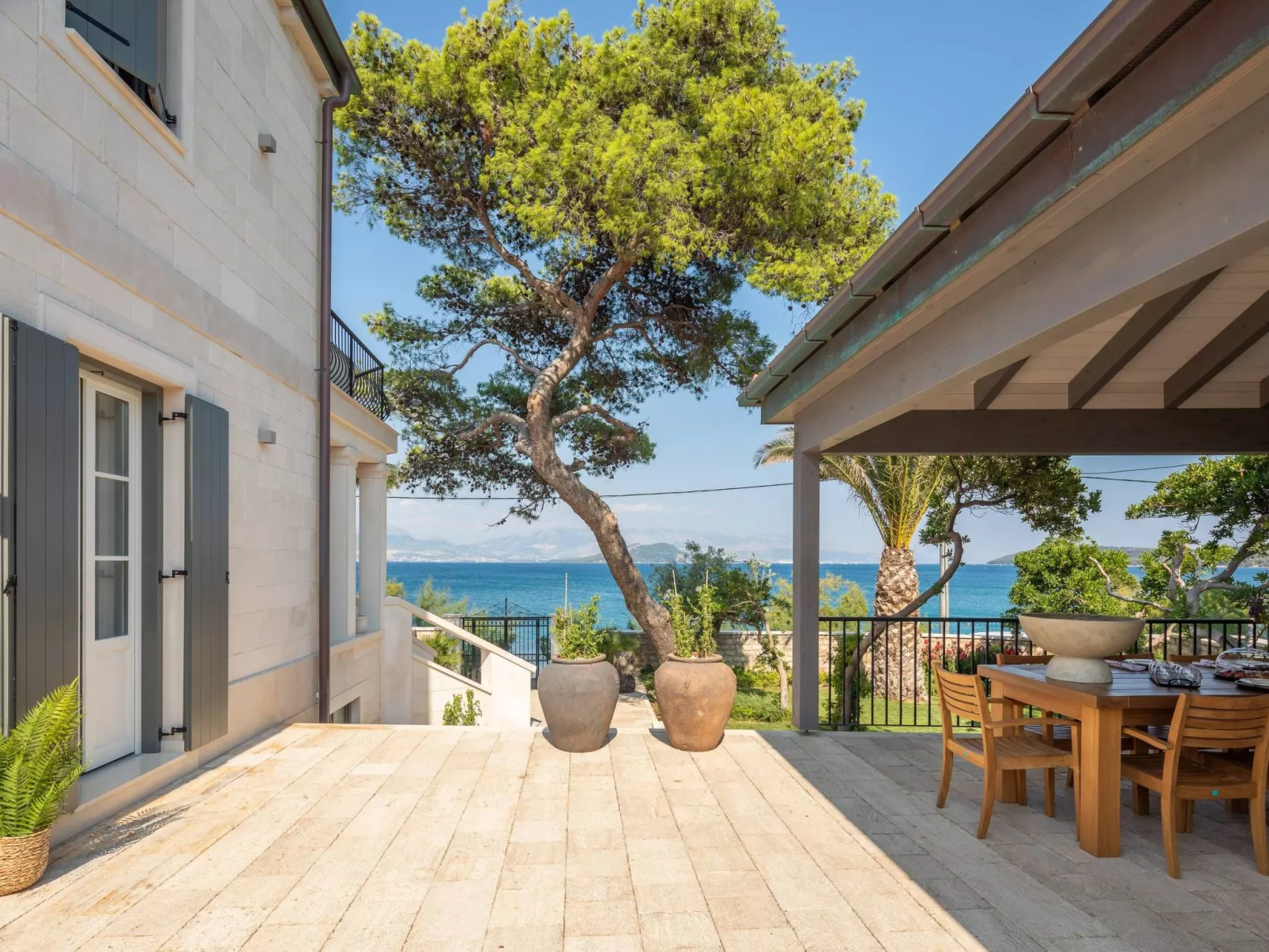 Villa L'orizzonte mit Außenküche in der Nähe von Trogir-Buiten