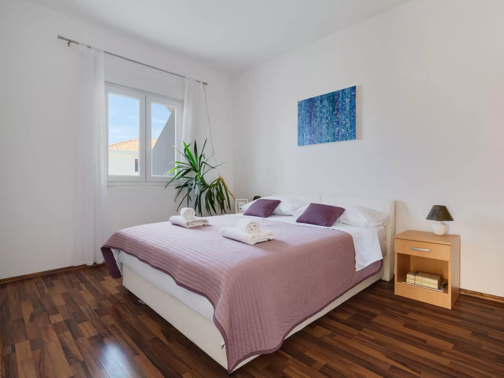 "Lenko 2" mit Blick auf das Wasser-Binnen