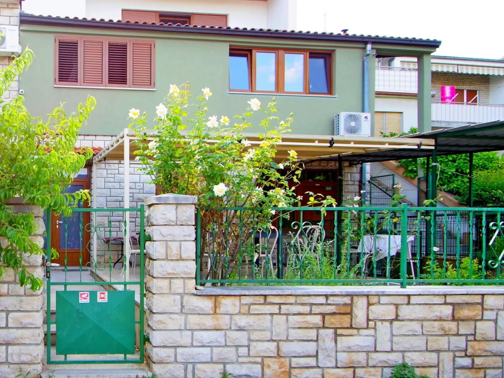 Studio für 10 Personen in Pula, Istrien (Istrische Riviera)-Buiten