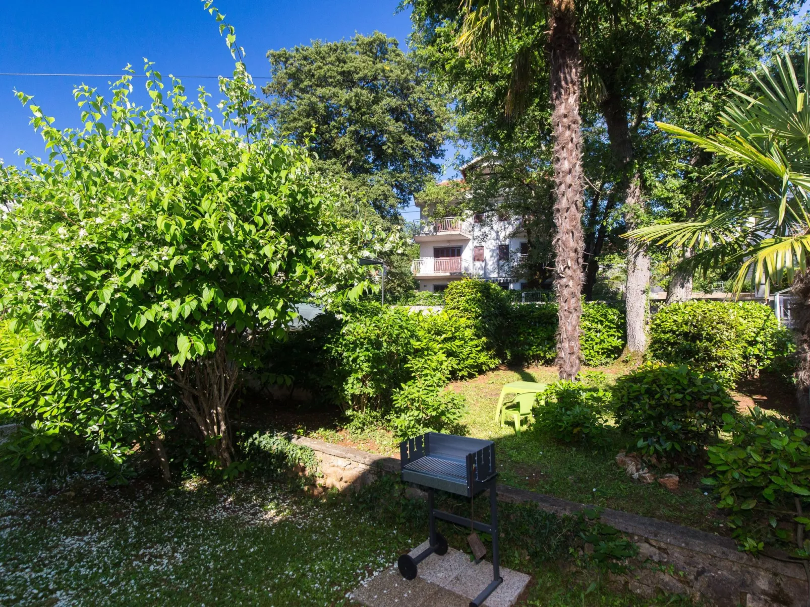 Wohnung "Villa Karmen" direkt am Strand-Buiten