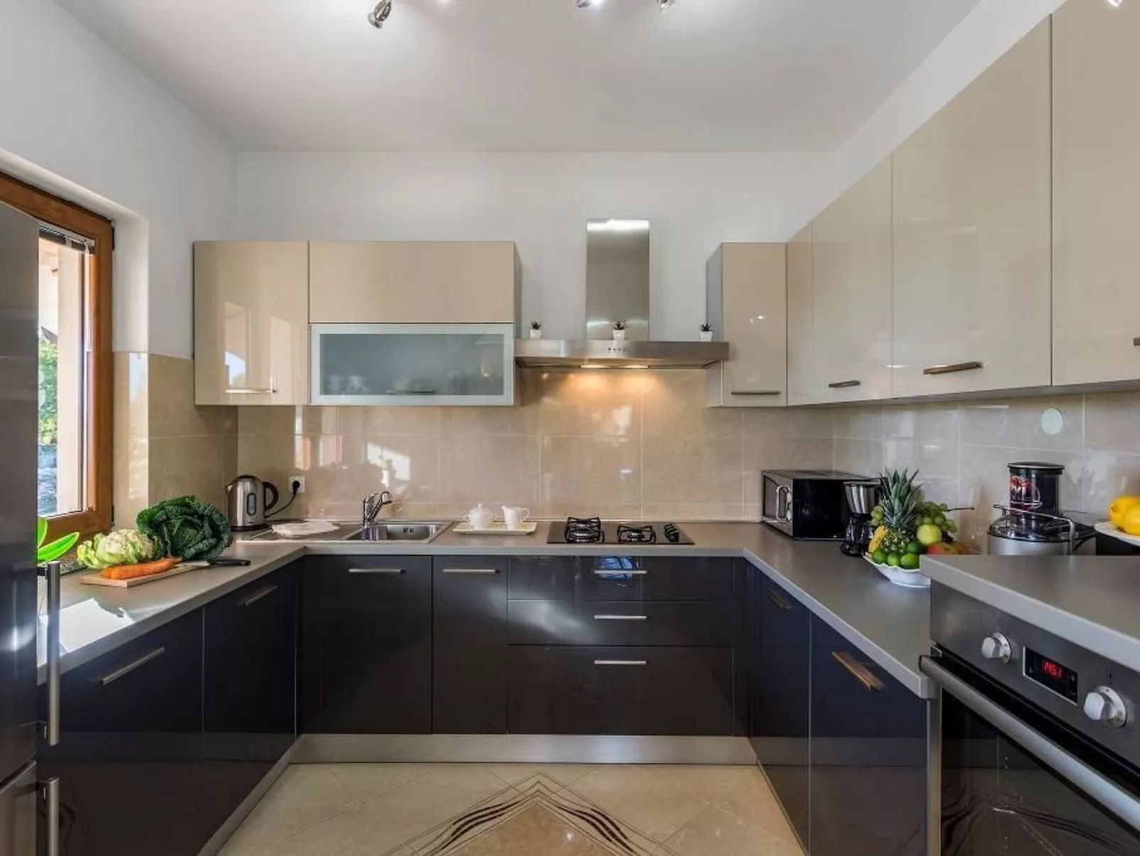 Villa Anavi mit privatem Pool und großem Garten-Image-tags.info