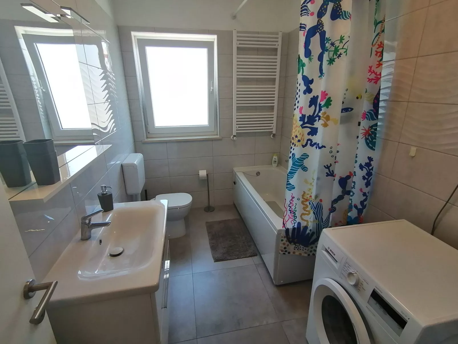 "Dunja", Pula-Binnen