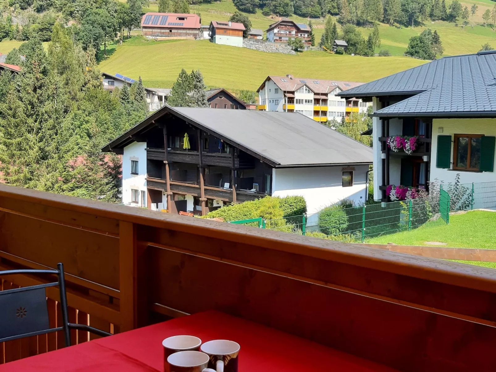 Martina top 2-Image-tags.info