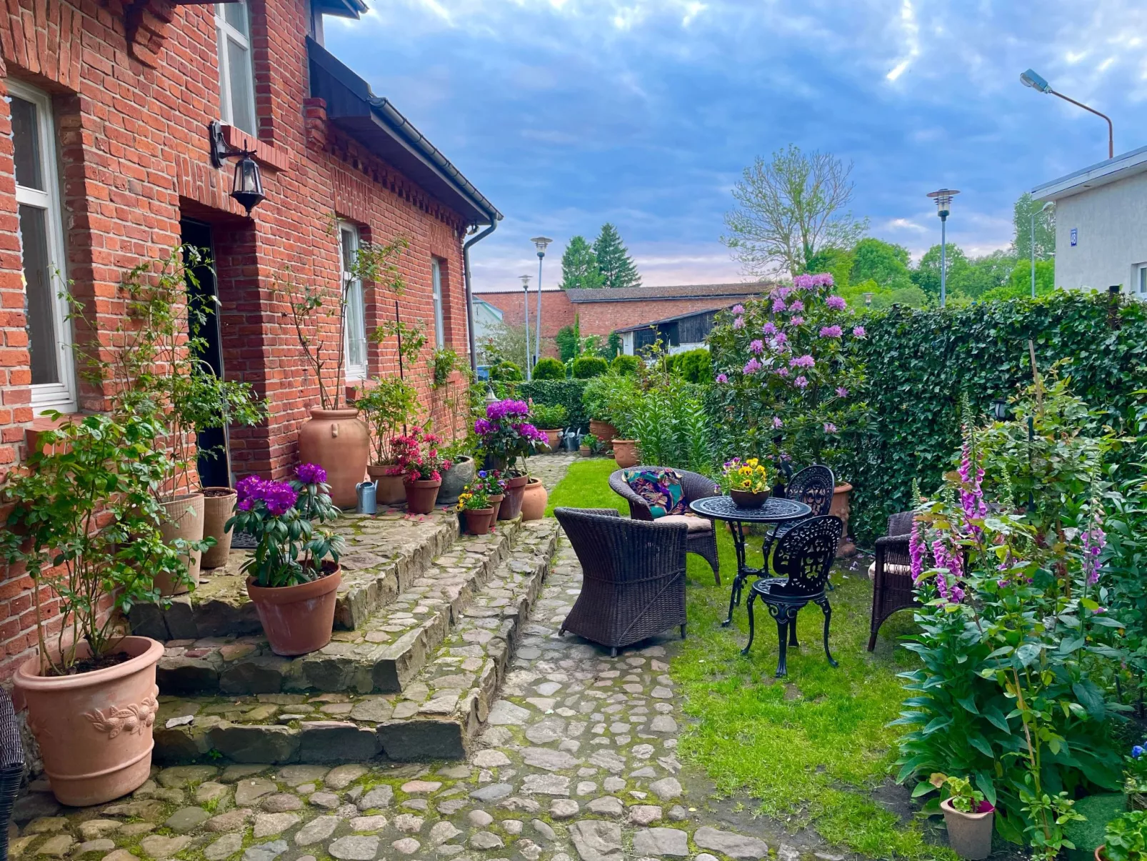 Anwesen mit Garten, Grill und Terrasse-Buiten