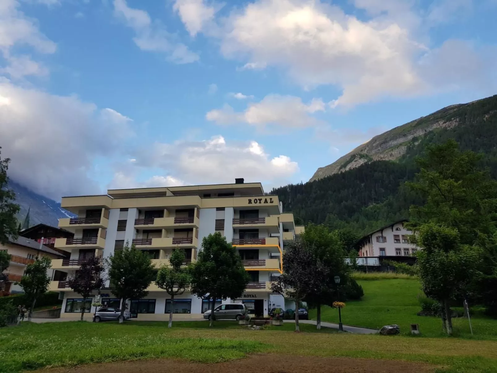 Mit Bergblick-Buiten