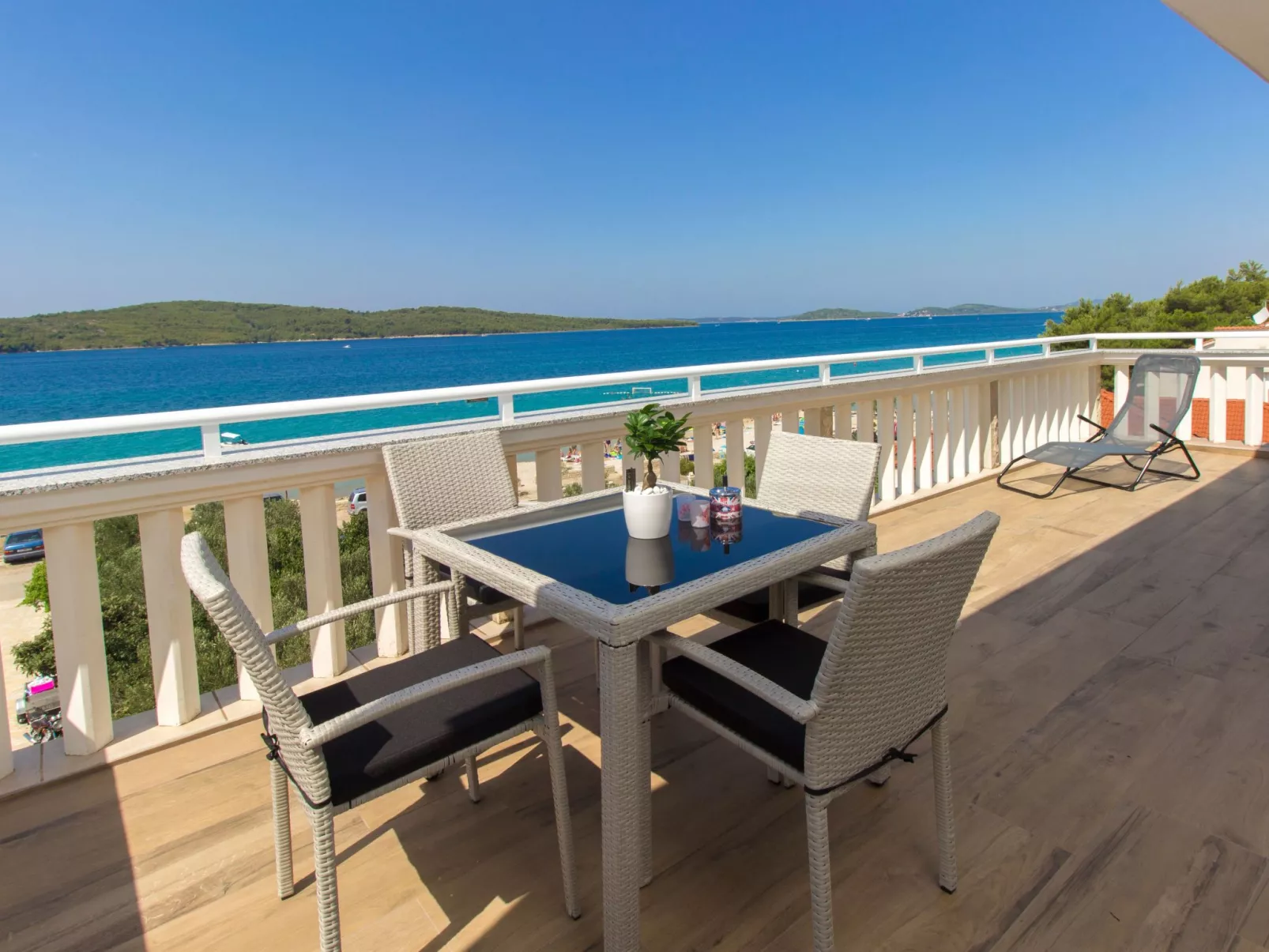 "Appartement Nr. 5".-Buiten