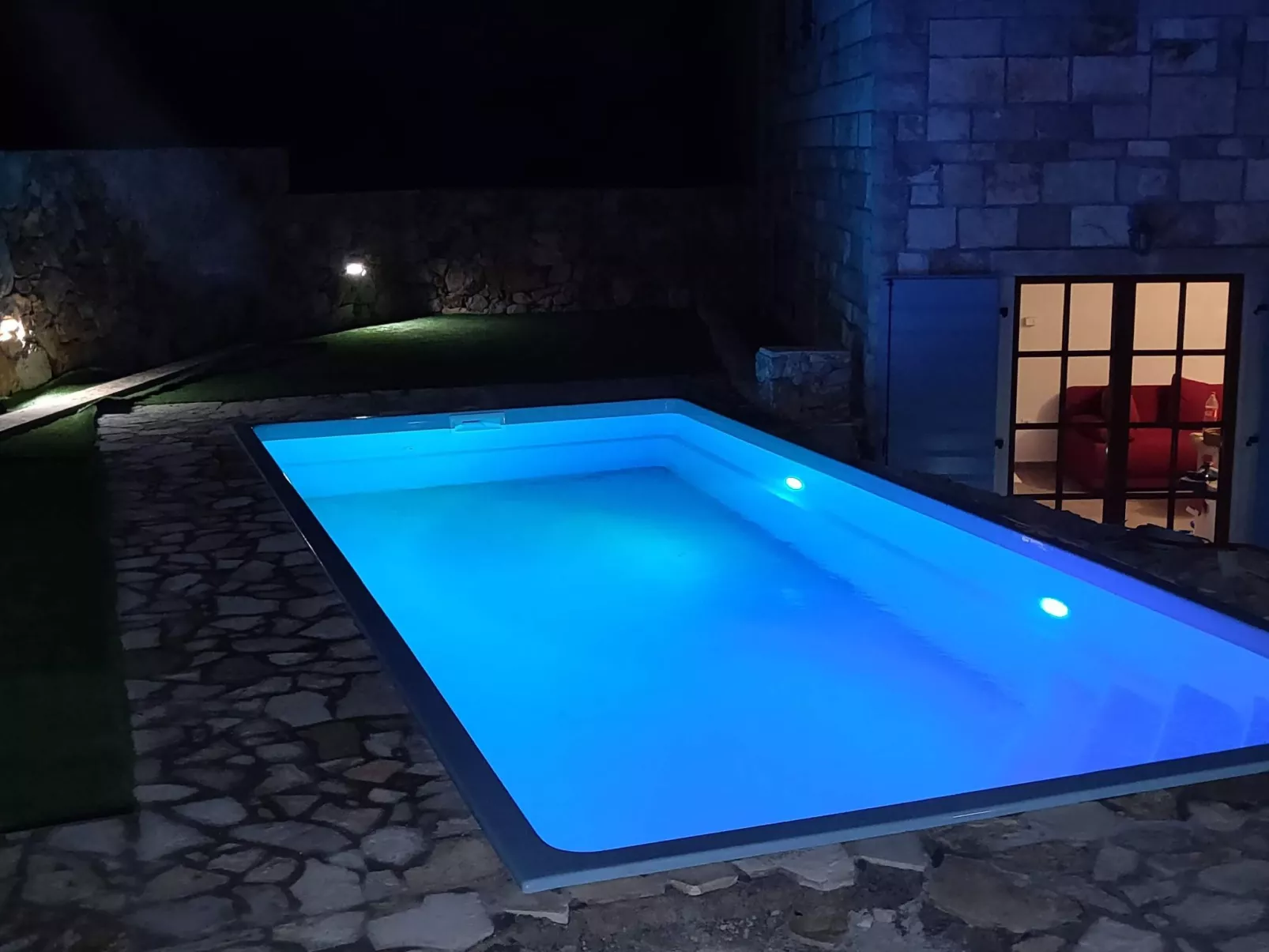 In Novalja mit Privatem Pool-Buiten