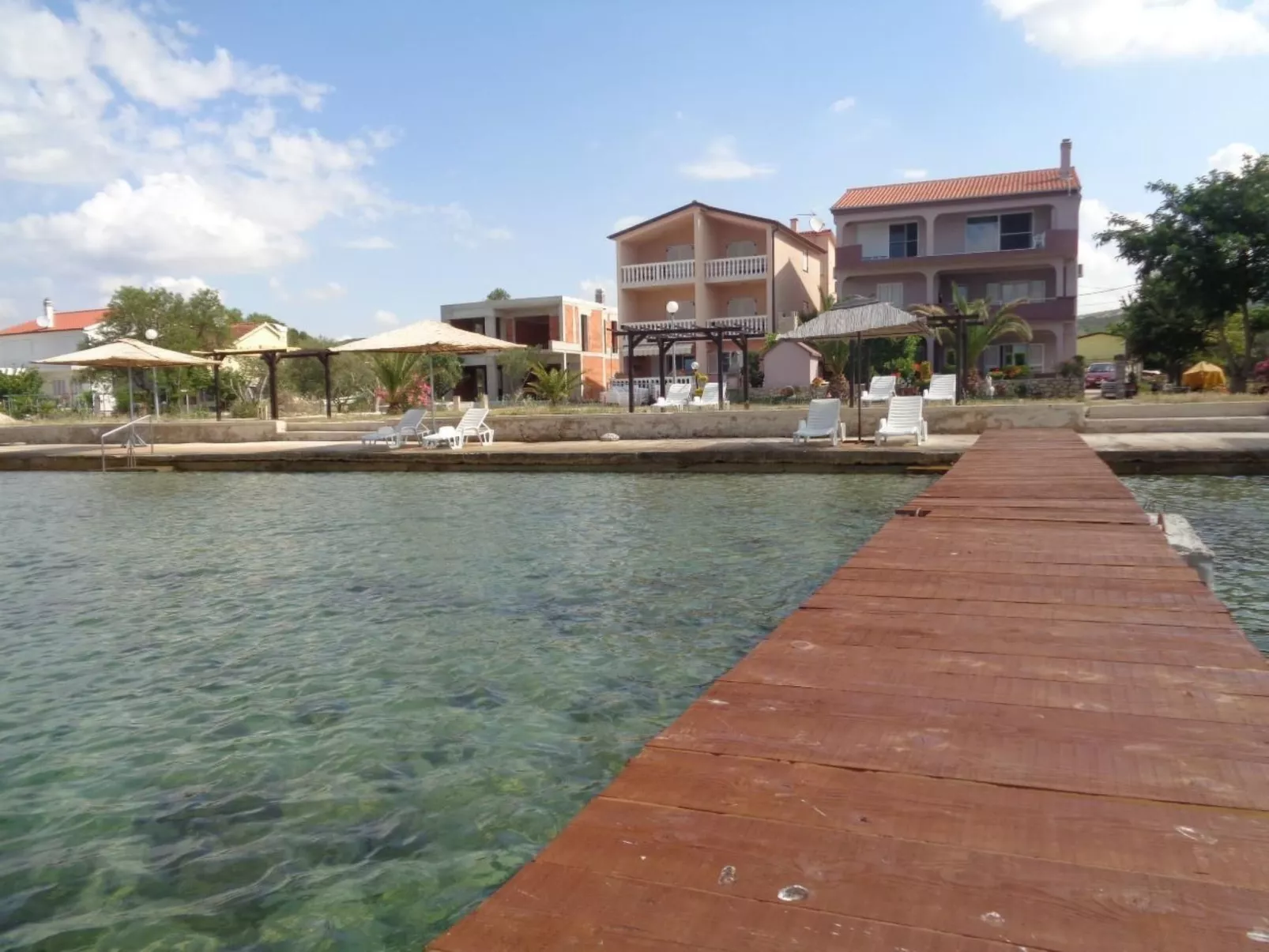 In Turanj mit Grill-Buiten