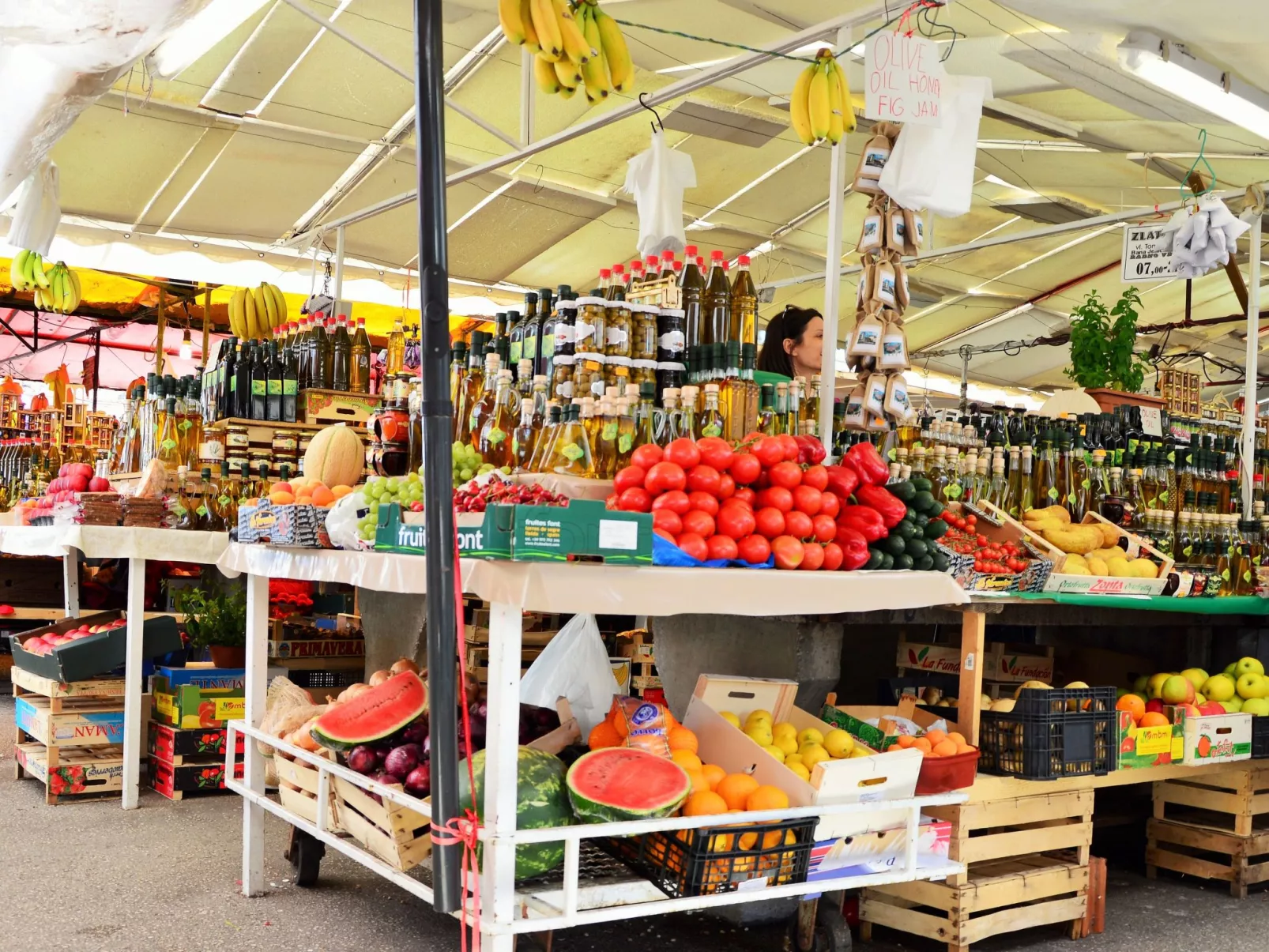 Erdgeschosswohnung mit viel Komfort und Terrasse-Buiten