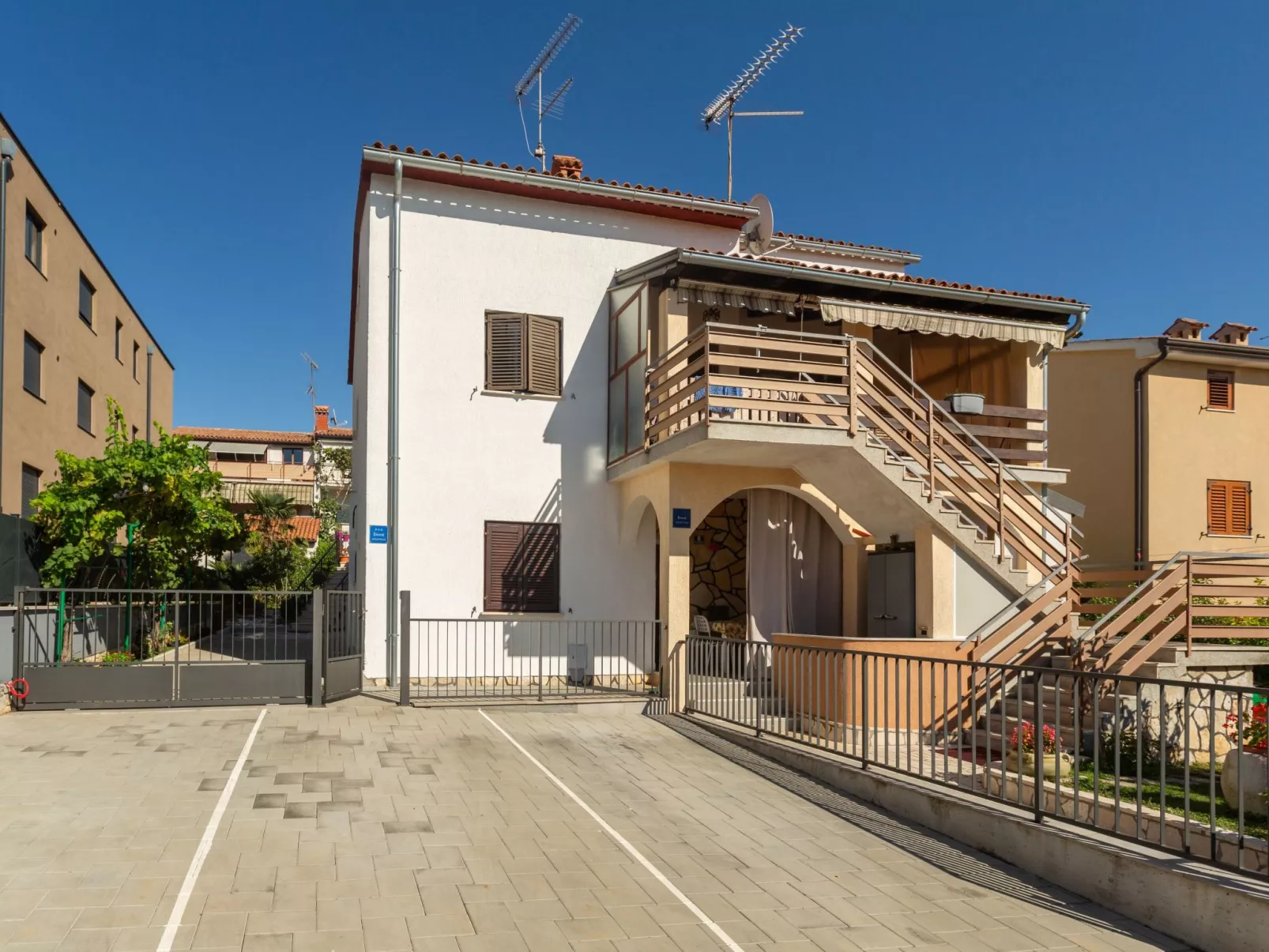 Rozi 4 in Strandnähe-Buiten