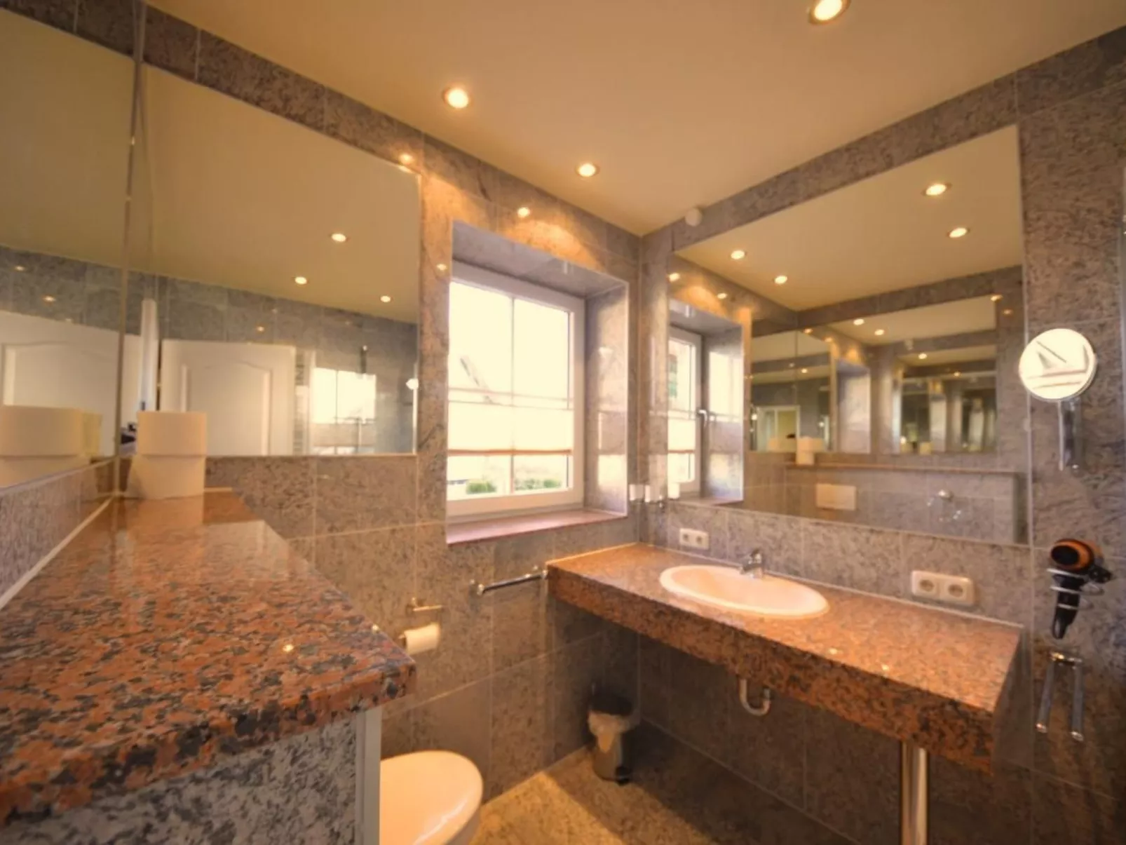 Wunderschönes Appartement mit Garten und Terrasse-Image-tags.info