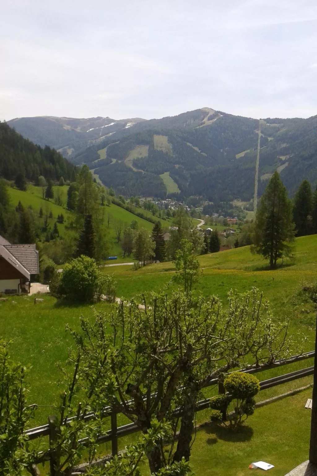 Freistehendes Ferienhaus in idyllischer Lage-Buiten