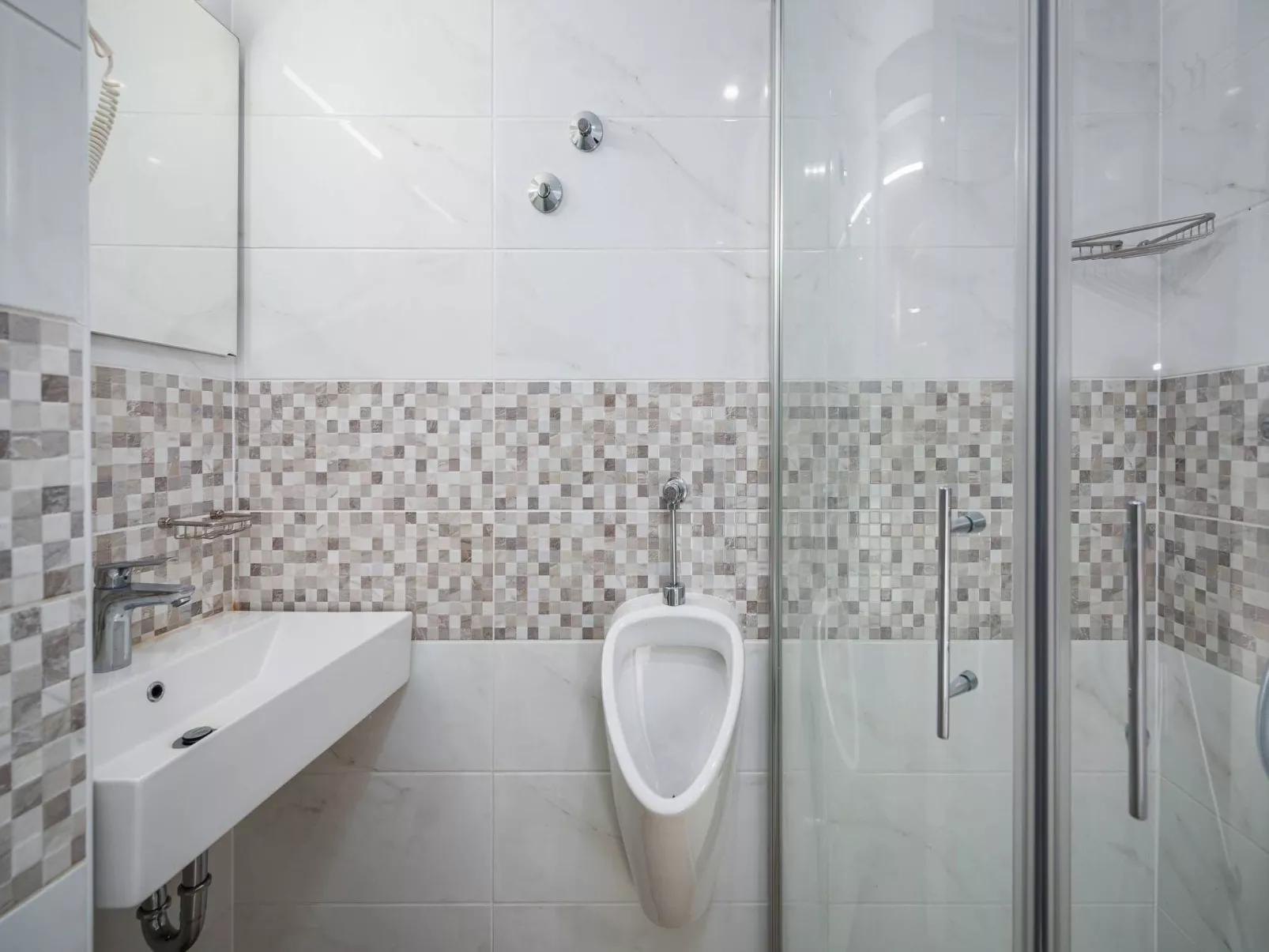 Cedar in Stoja mit großzügigem Garten-Binnen