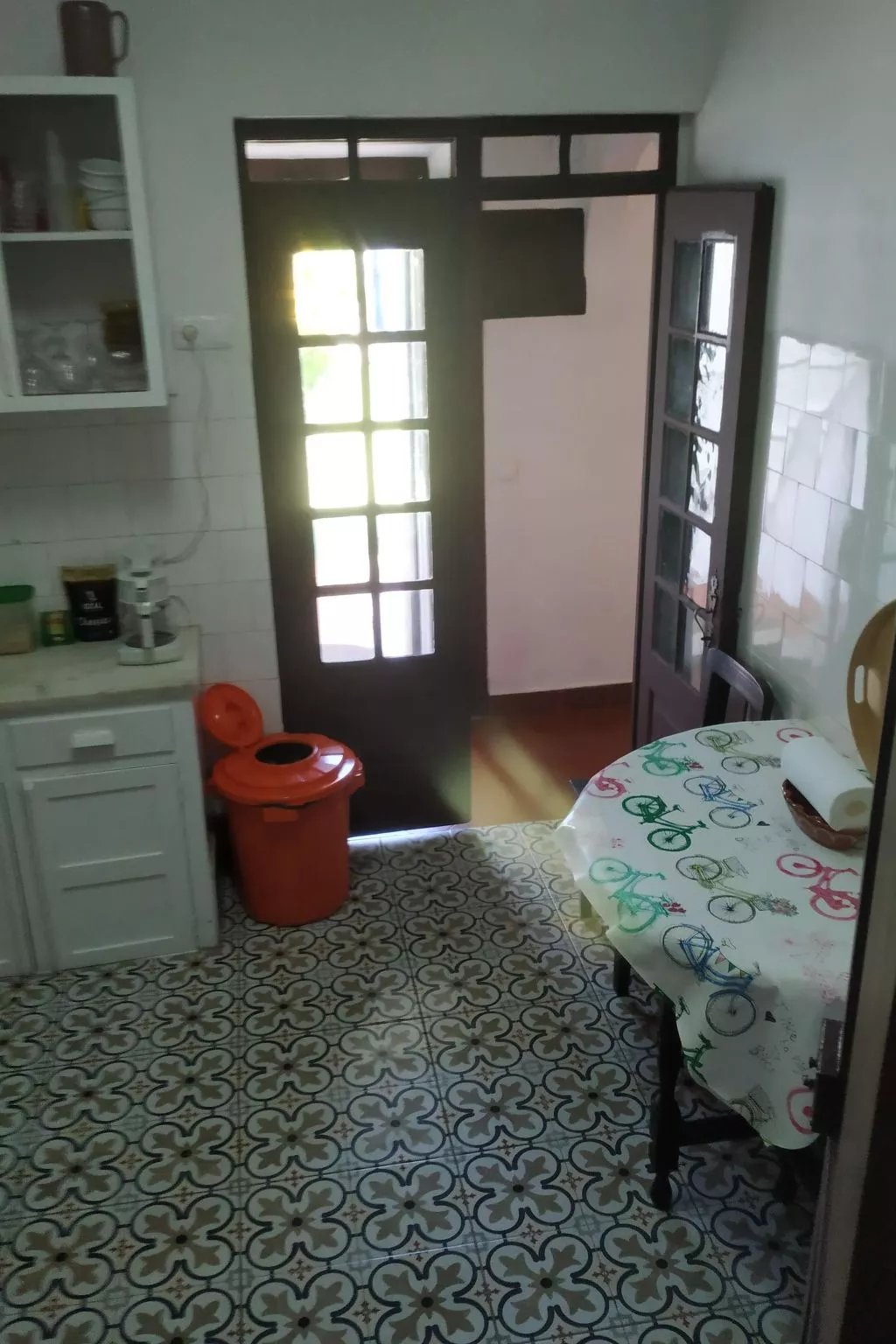 Schöne Wohnung in Azenhas Mar mit großem Garten-Binnen