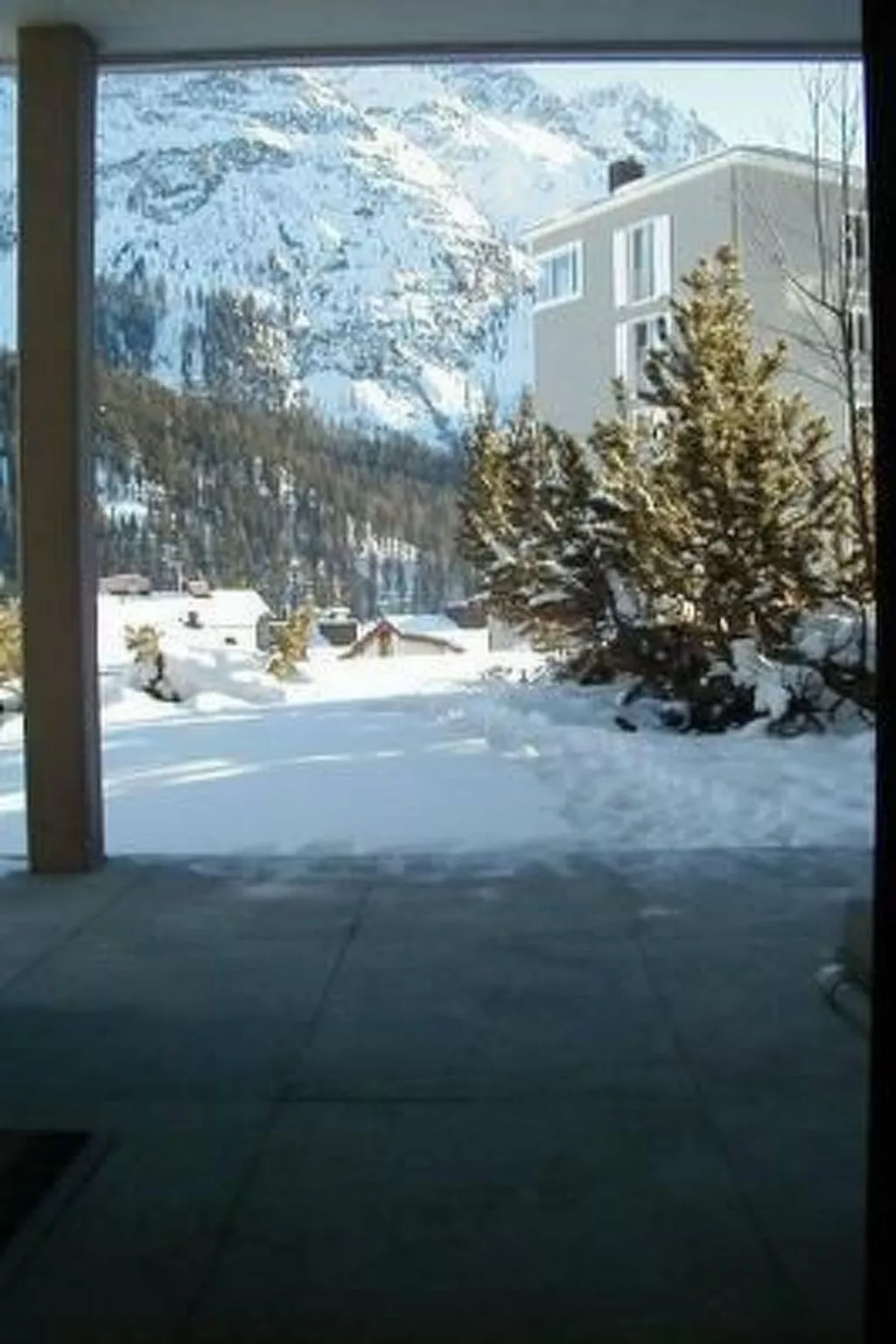 Chavallera Wohnheim Surlej 9-Buiten