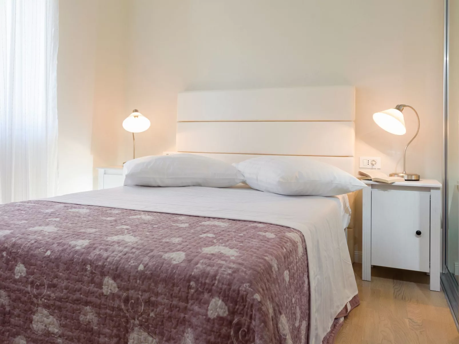 Luxuriöse Steinvilla mit privatem Swimmingpool und herrlichem Meerblick-Binnen