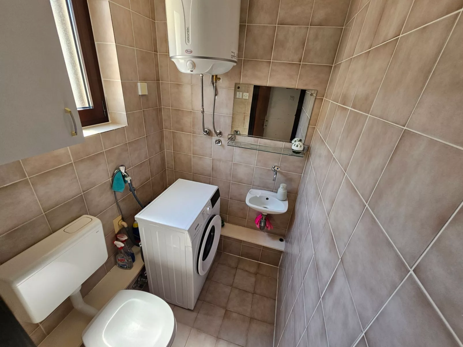 Wohnung auf zwei Etagen mit Terrasse und Balkon-Image-tags.info