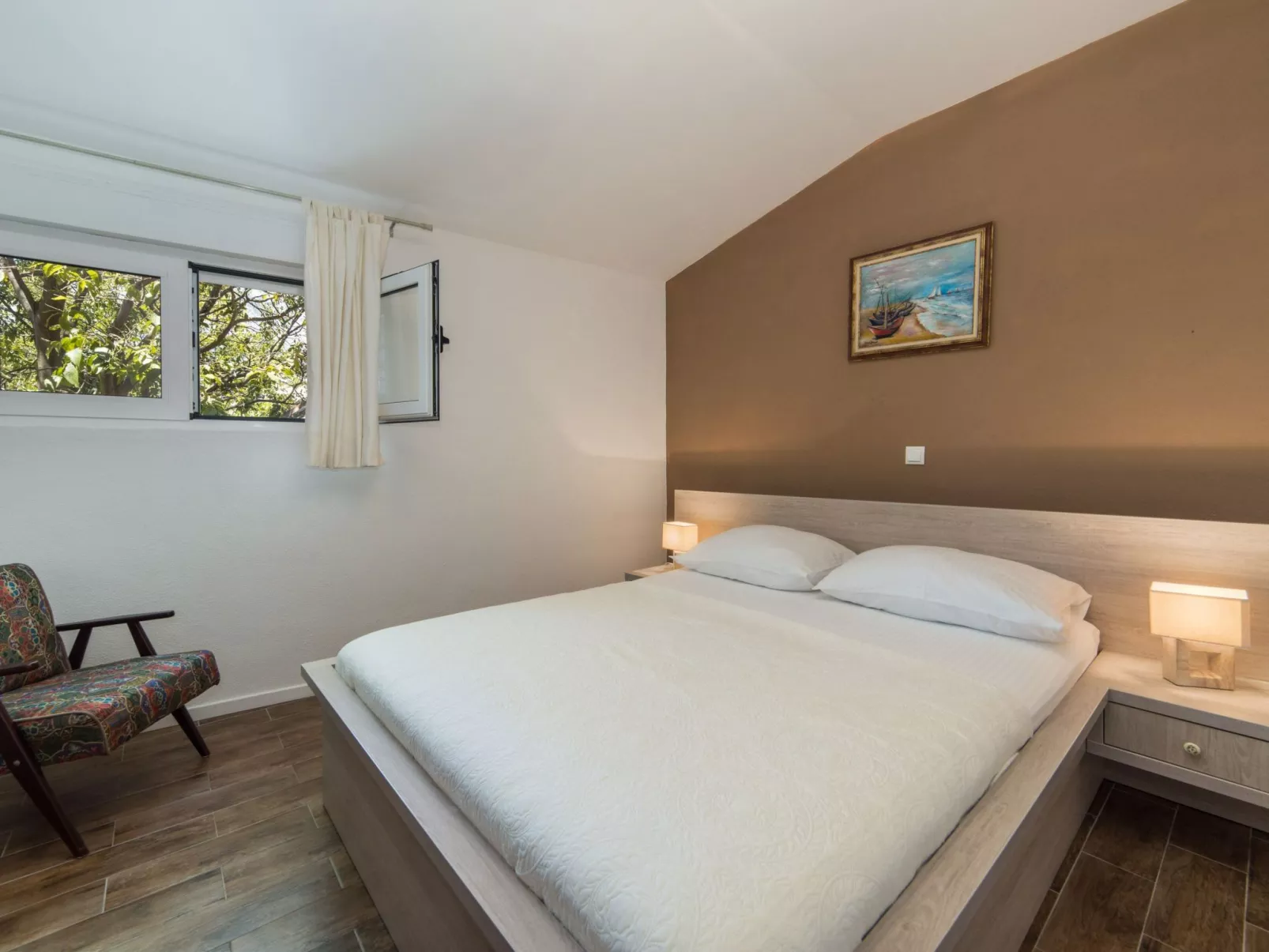 ★Terrasse ★FreieParkplätze ★Nähe Zentrum Dolore- A1-Binnen