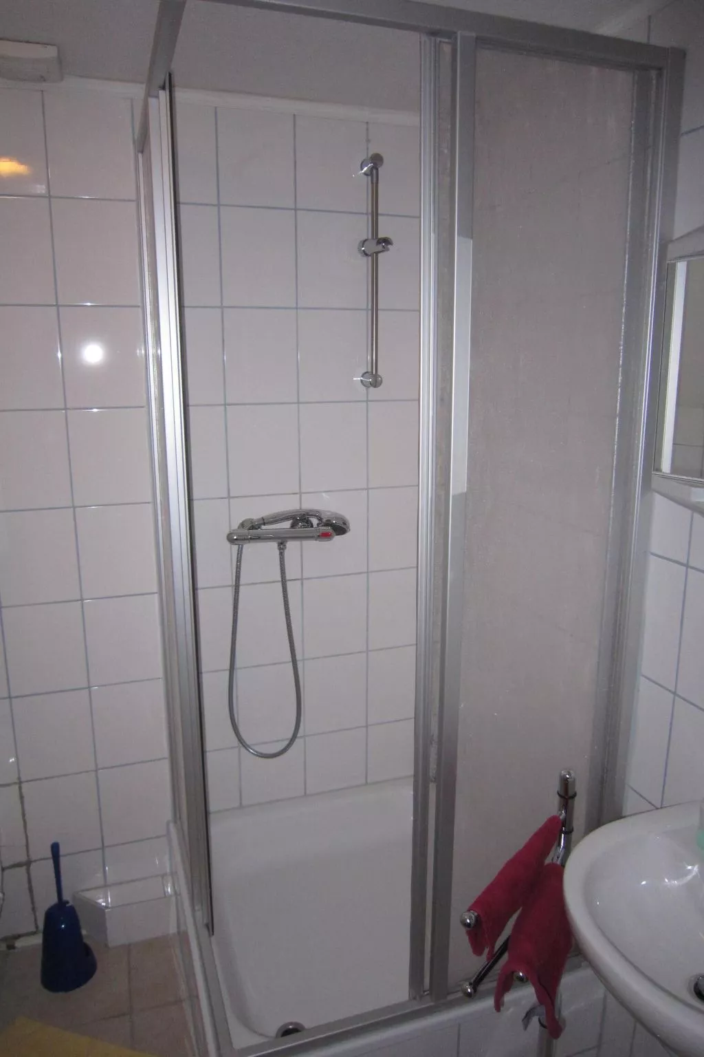 Mit Garten und Terrasse-Binnen