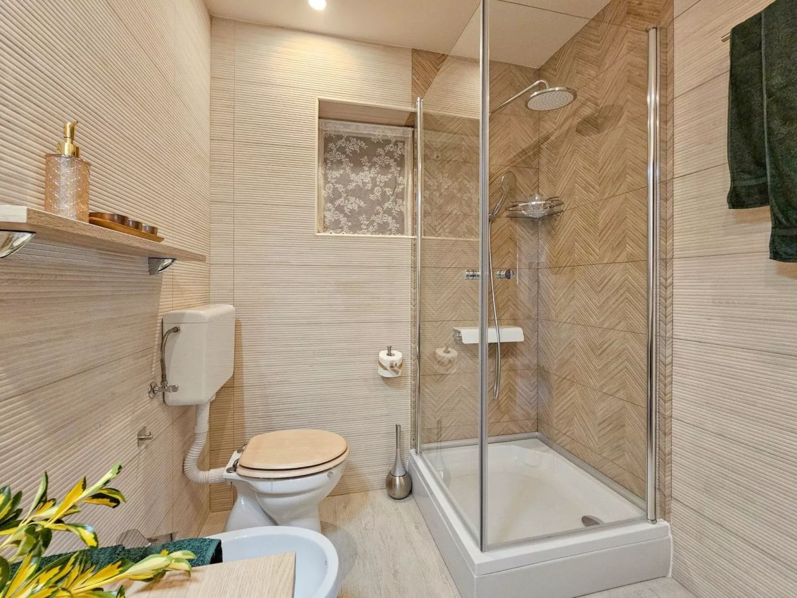 Schöne Ferienwohnung Romana-Binnen