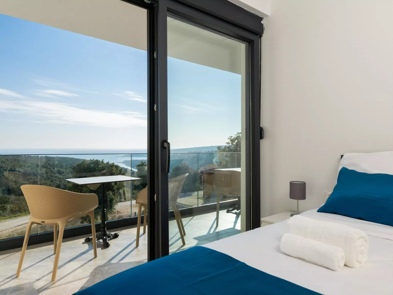 Villa Artec mit Meerblick-Image-tags.info