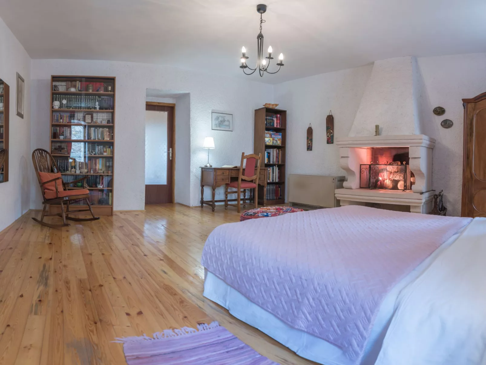 Wunderschön eingerichtete Villa mit Pool und Garten-Image-tags.info