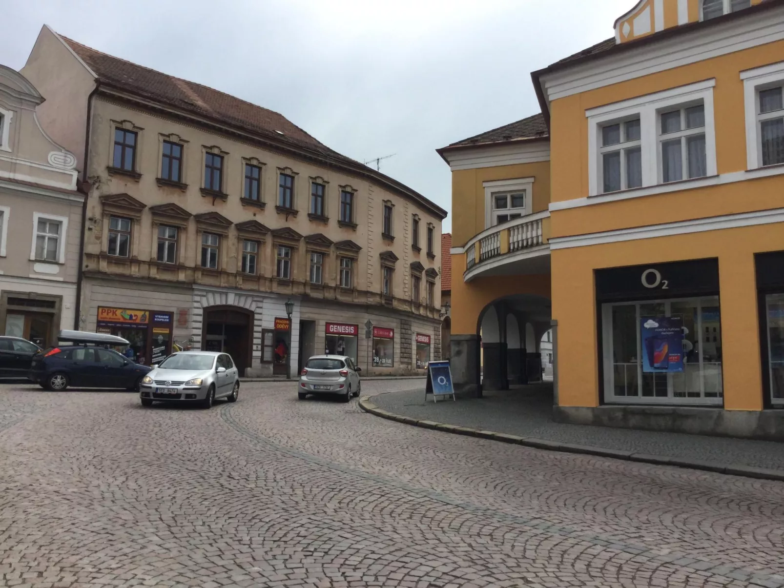 Wohnung auf einem eingezäunten Grundstück-Buiten
