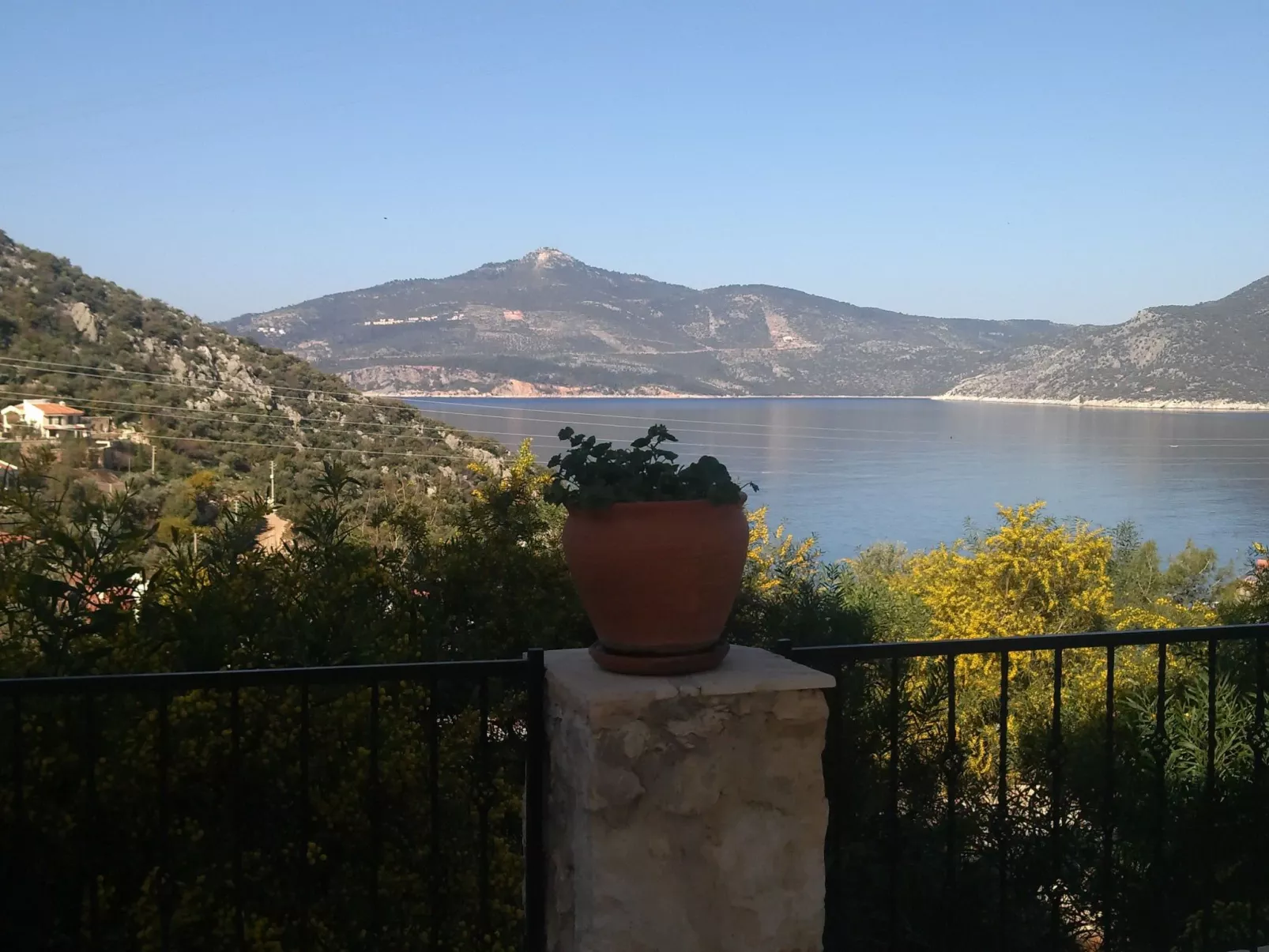 Ferienvilla Amare mit privatem Pool und Meerblick-Buiten