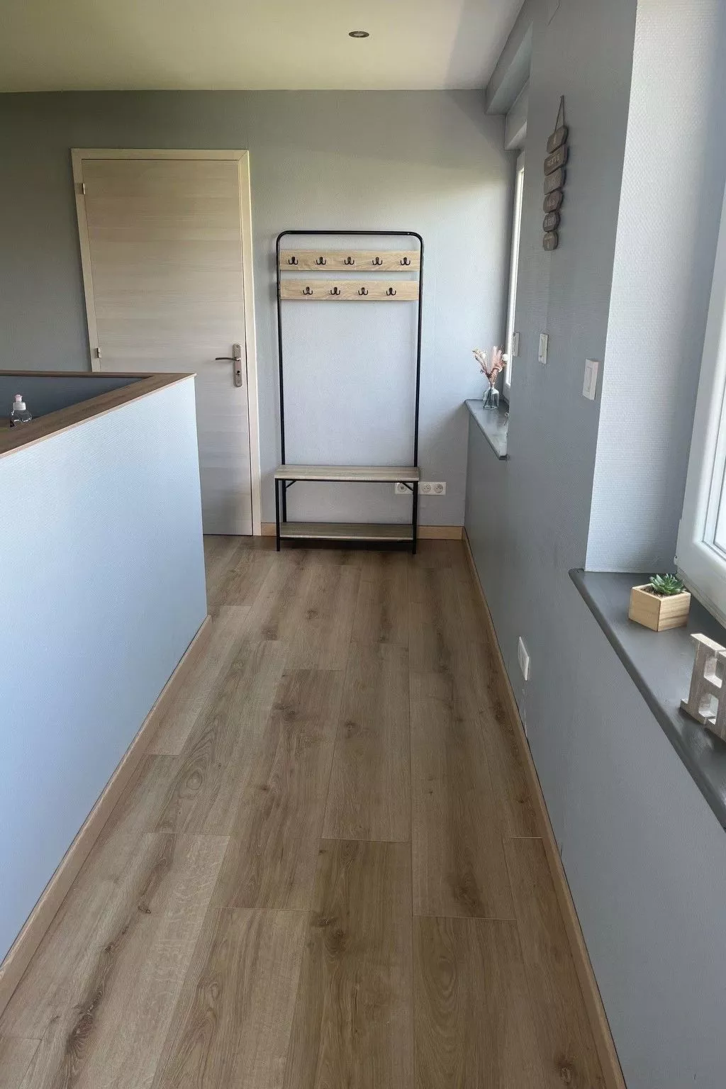 Wohnung mit Privatparkplatz - Binnen