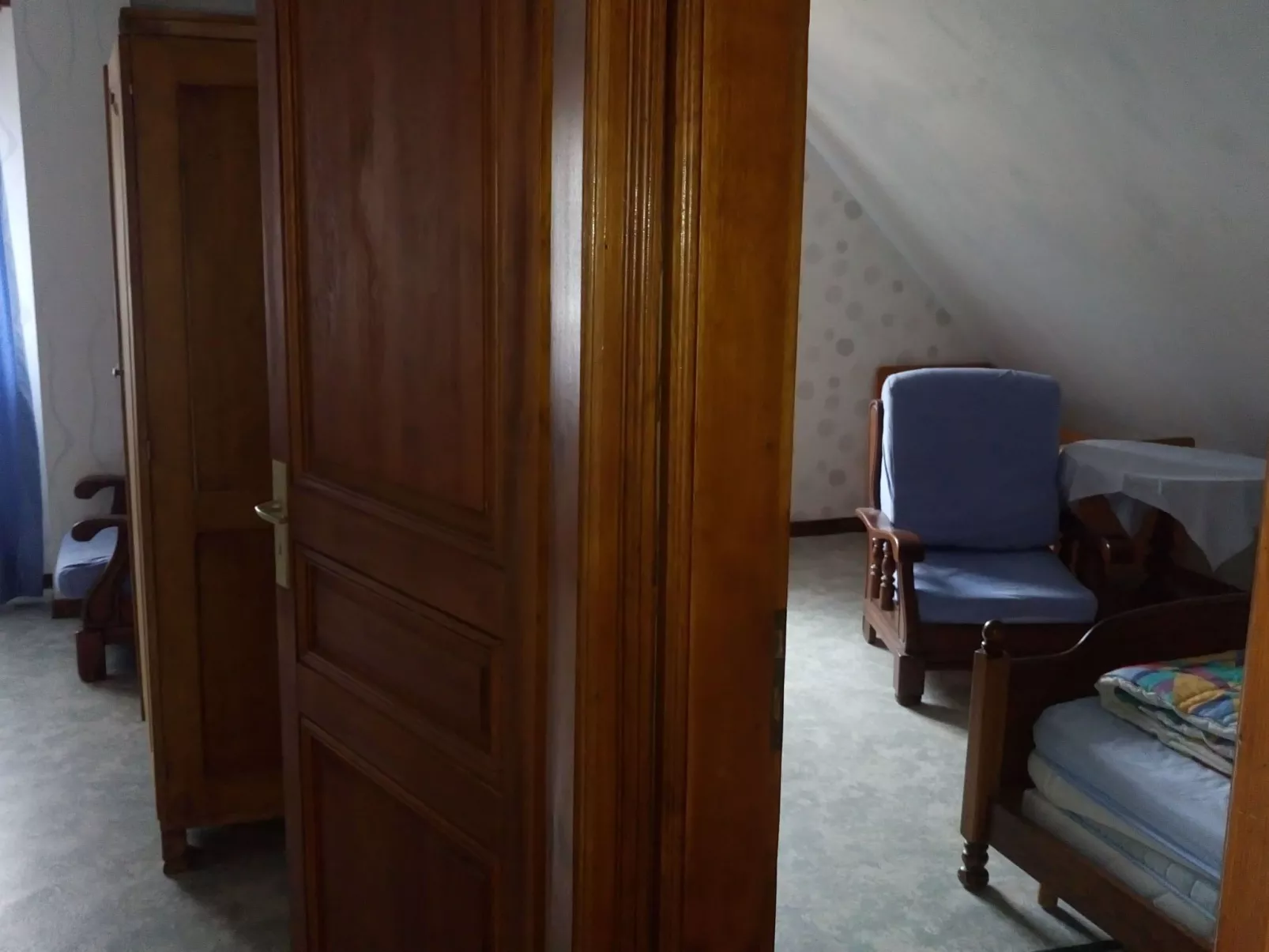 Mit Balkon, Garten und Talblick-Image-tags.info