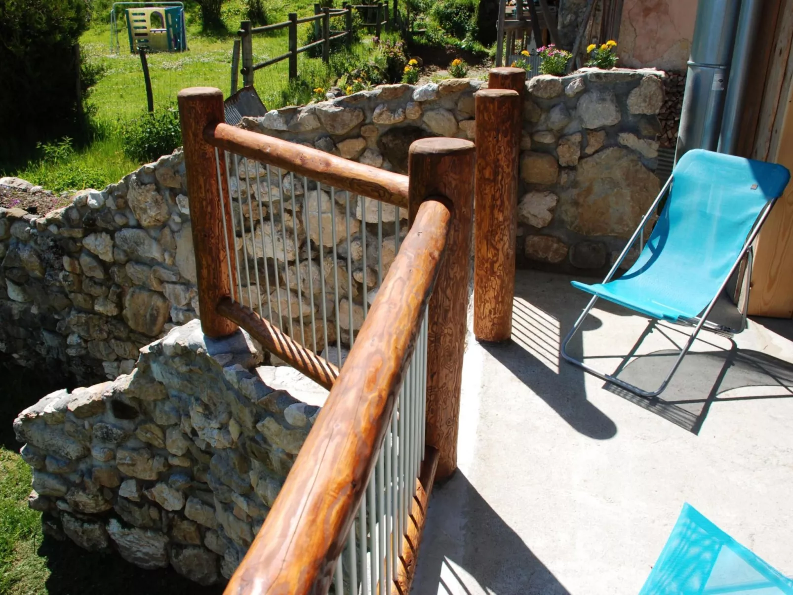 "Au Crêt du Bois" (Auf dem Wald)-Image-tags.info