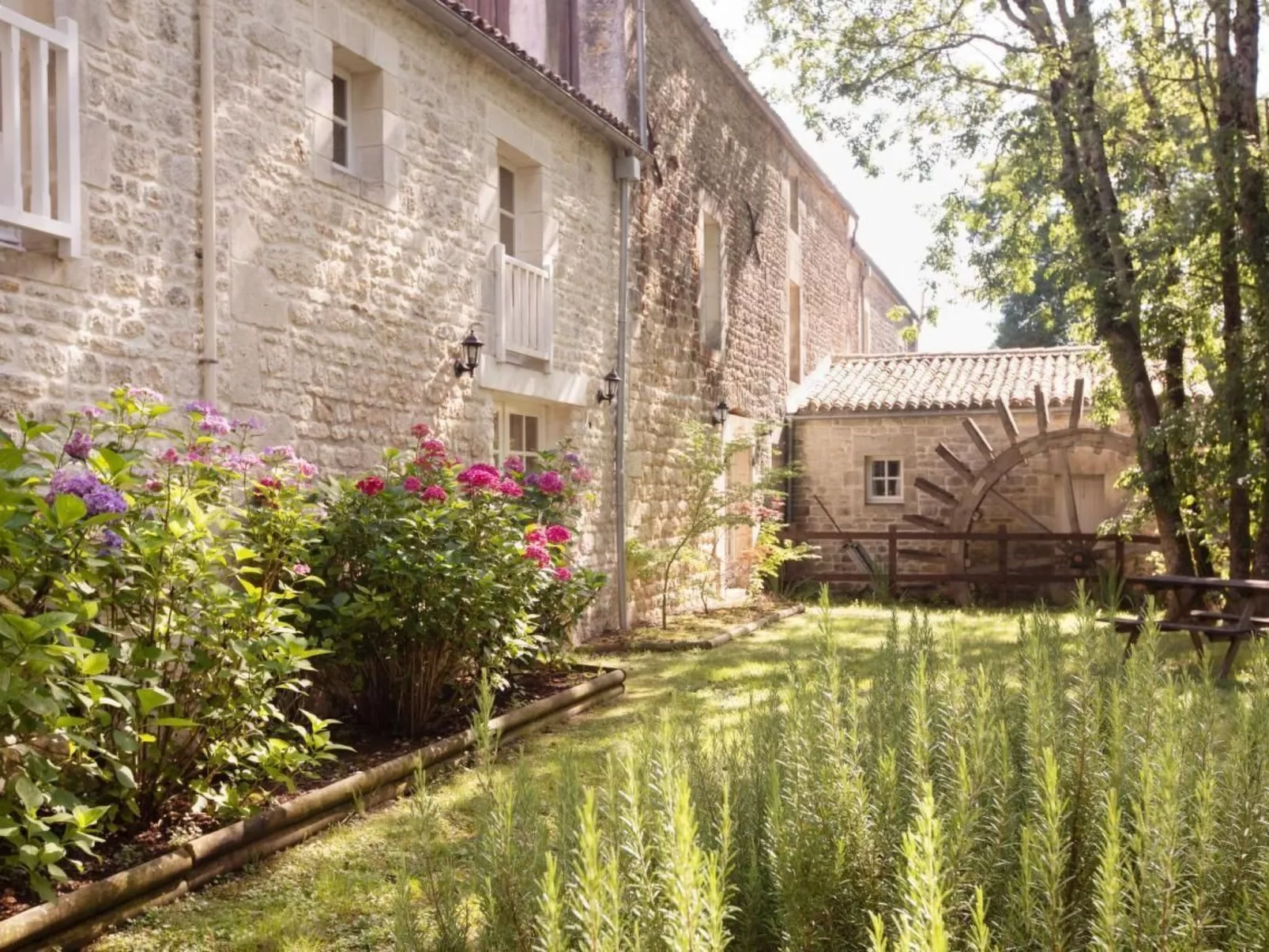 Le Petit Moulin - Feriendomizil mit beheiztem Pool-Buiten