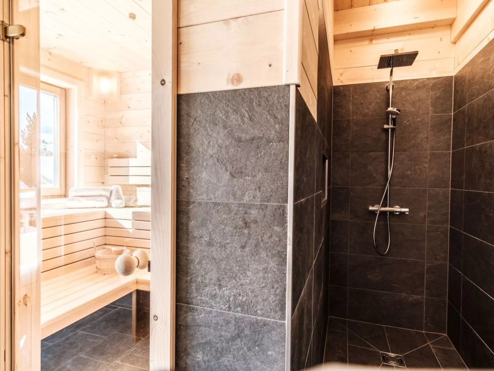 Heidi Chalets Falkertsee – Luxus für Familien & Wellnessurlauber - Buiten