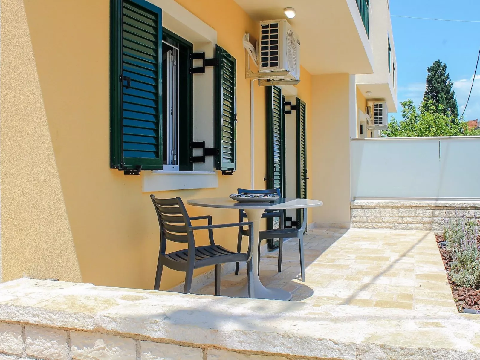 Stilvolle Erdgeschosswohnung Wave Tessera in Kassiopi-Buiten