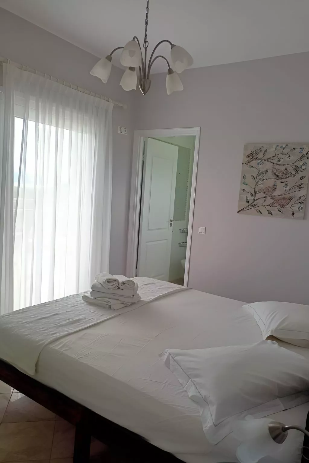 Anwesen "Villa Livadia" mit Infinity-Pool-Binnen