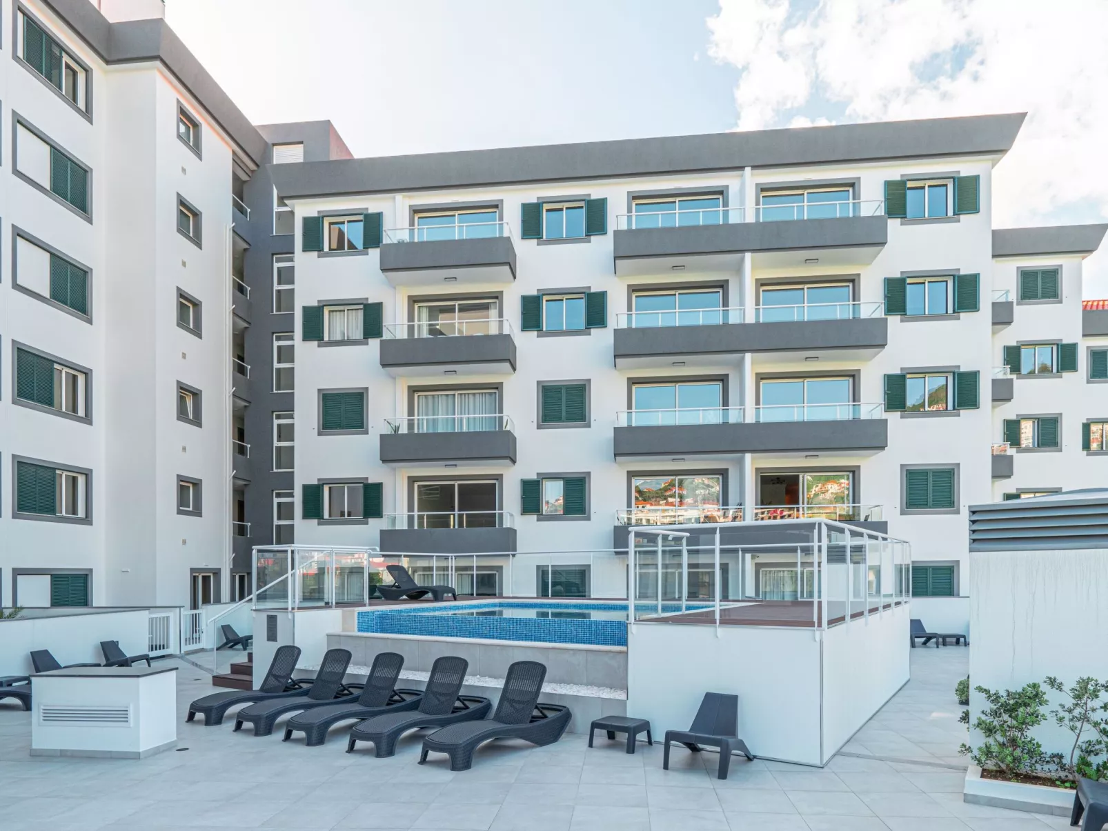 "Sonnenblume" mit Gemeinschaftspool-Buiten