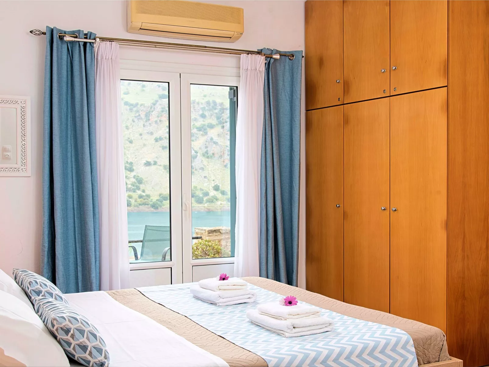 Du Lac Alpha Villa Privater Pool-Binnen