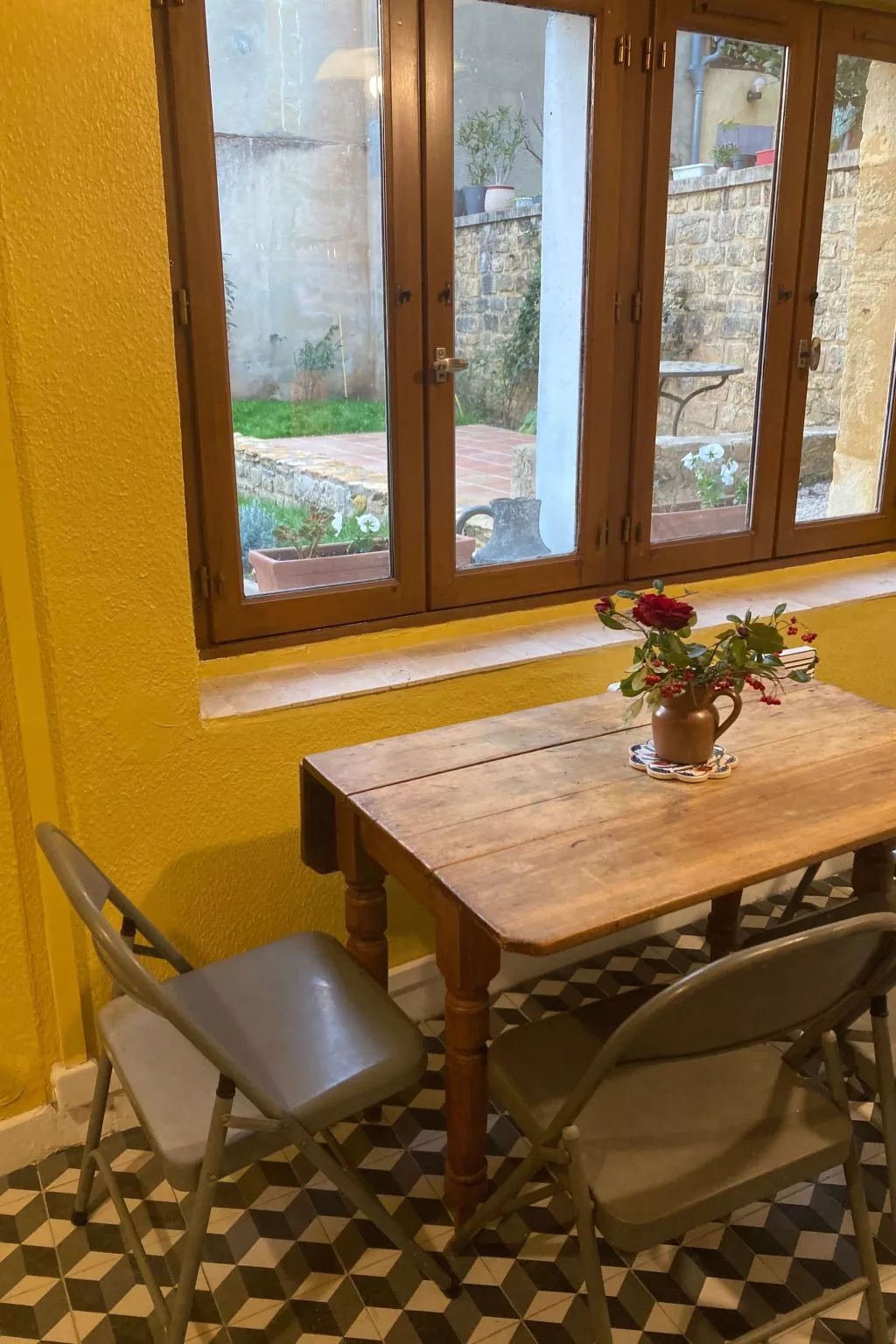 Historisches Gourdon-Binnen