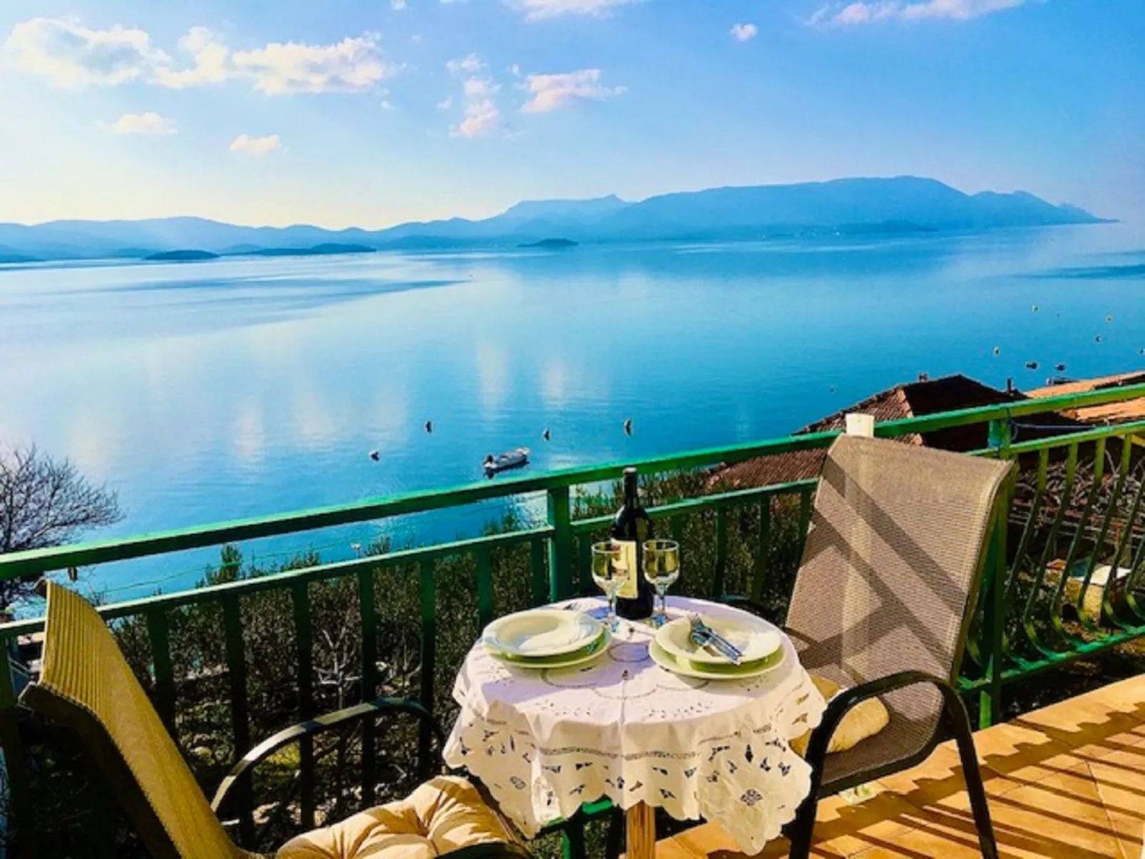 Angenehme Wohnung in Komarna mit privatem Parkplatz-Buiten