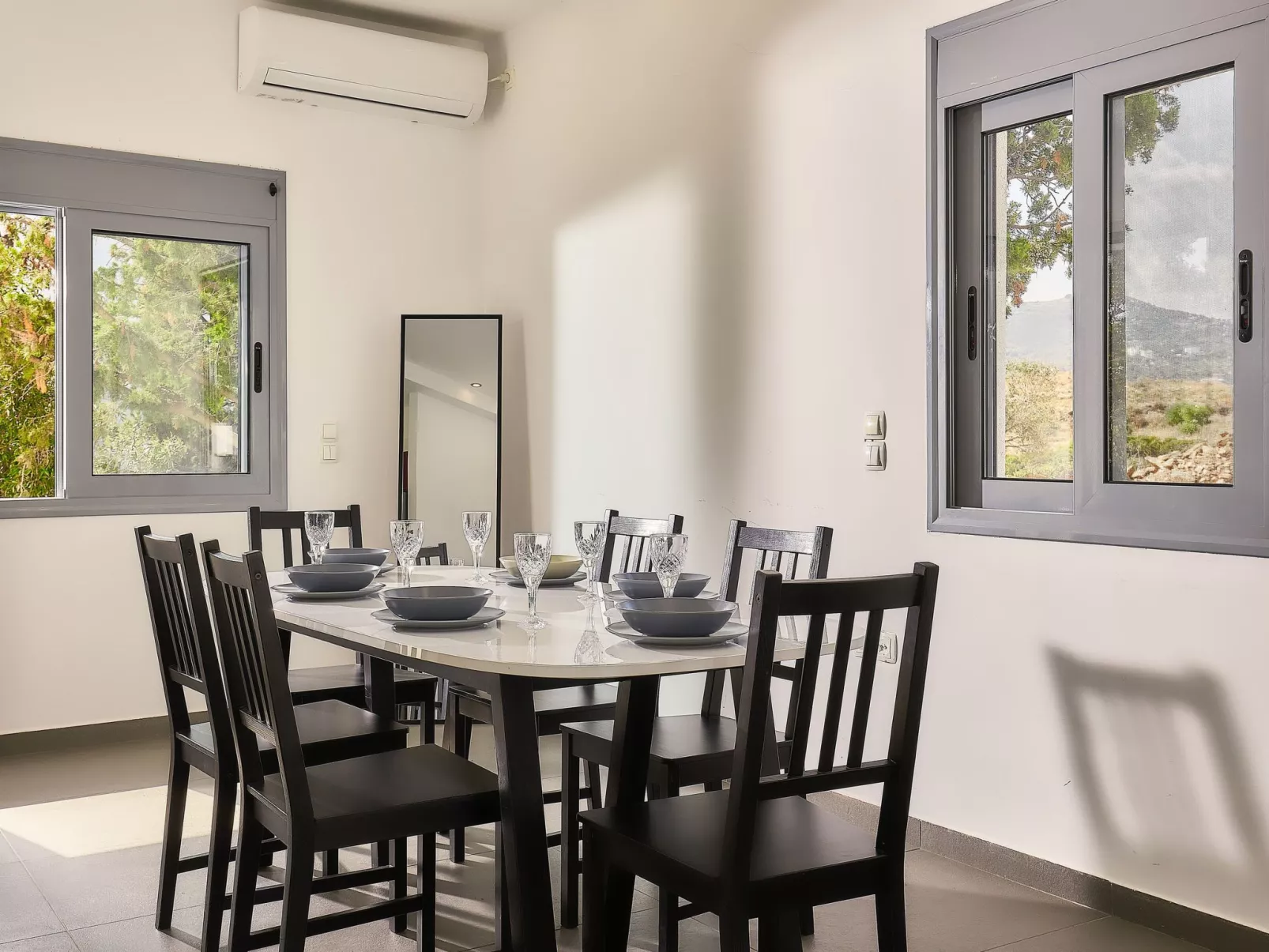 Villa Emilia - Ihr Feriendomizil mit privatem Pool-Binnen