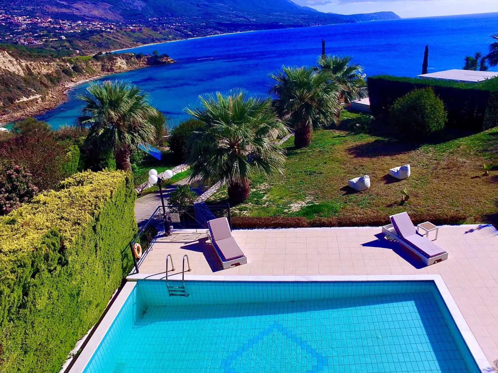 Seaside 3 Schlafzimmer Villa am Meer-Buiten