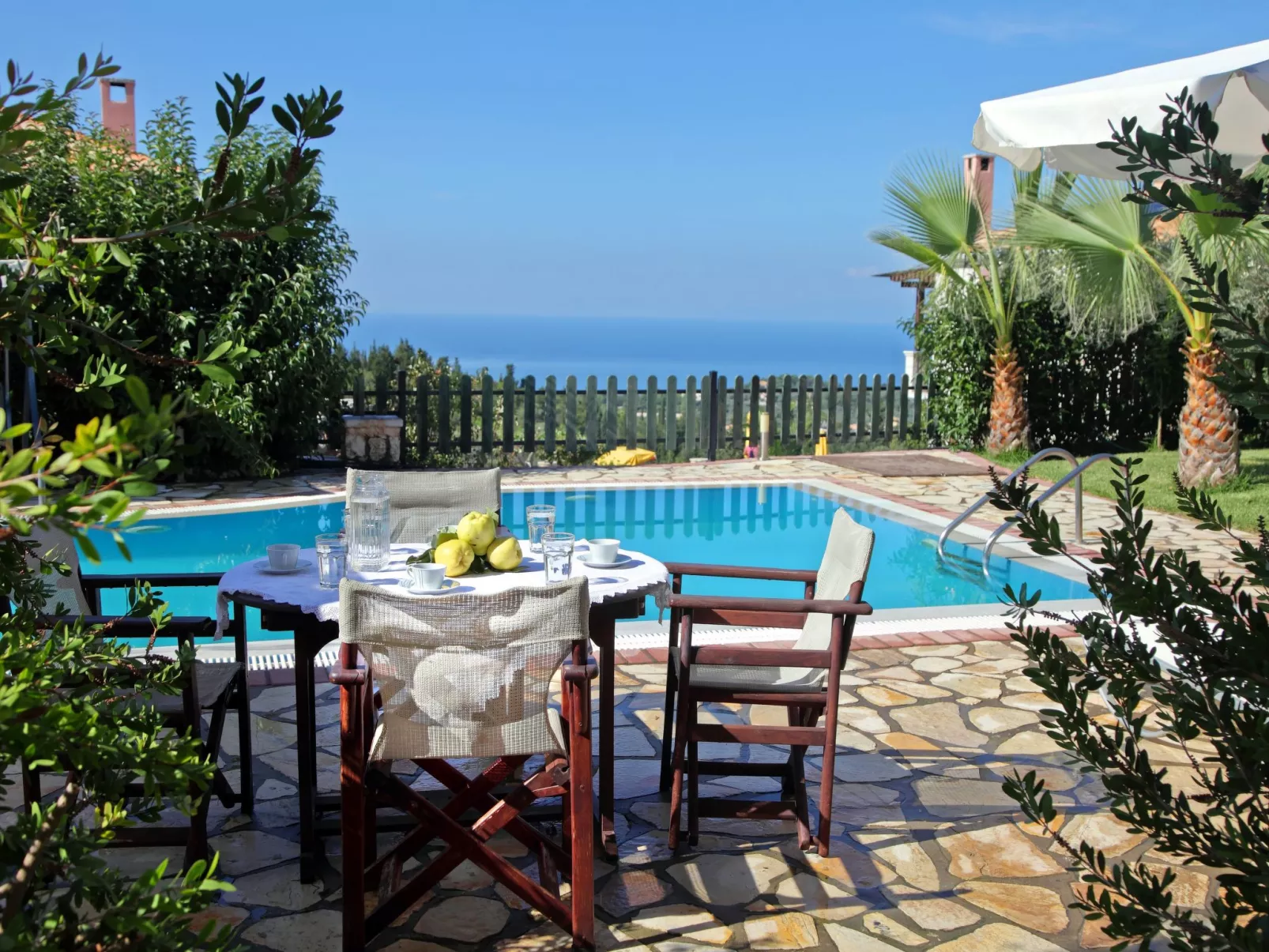 Für 6 Personen und 2 Kinder auf Lefkada-Buiten